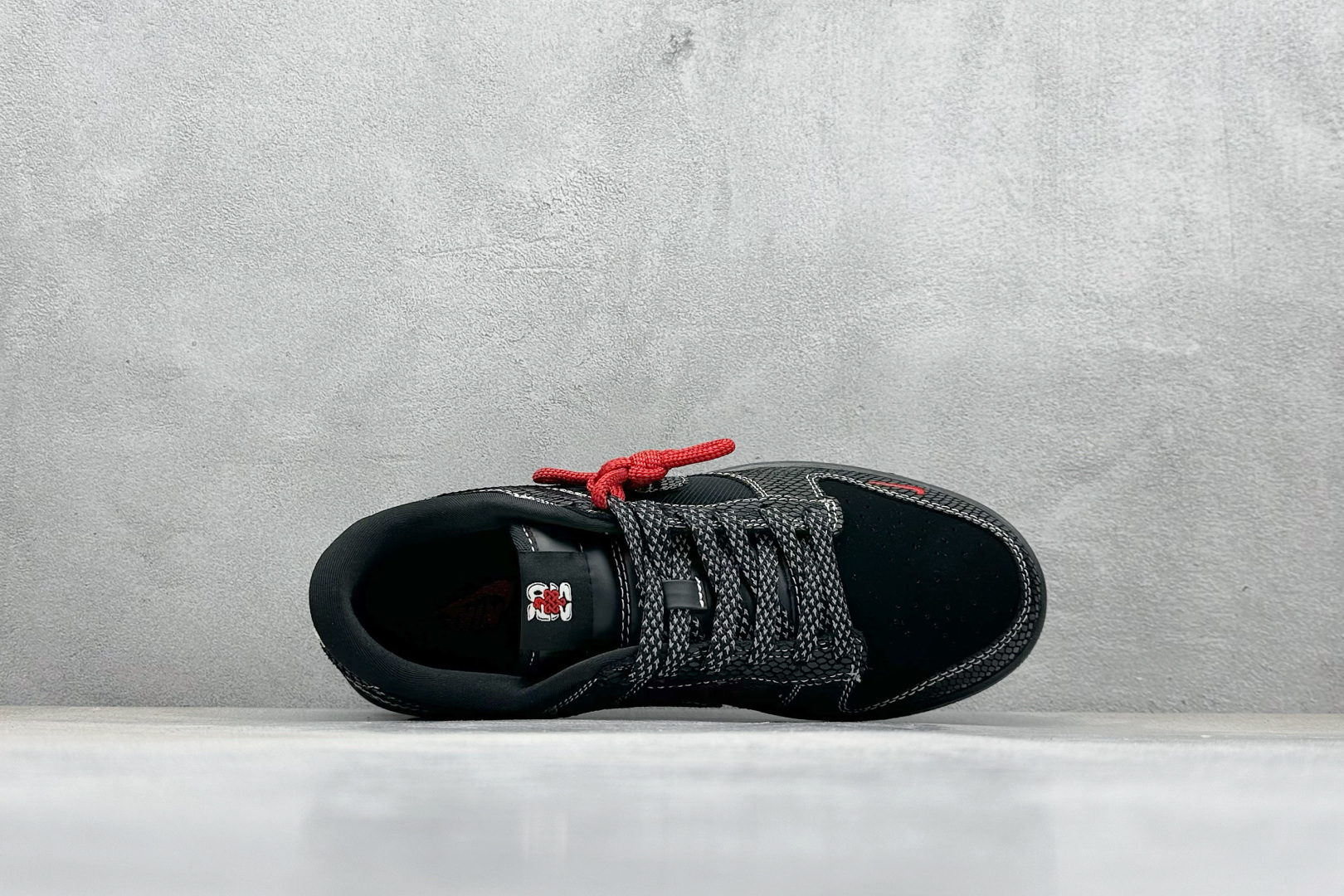 200 Nk SB Dunk Low 蛇年限定-黑蛇 周年高端定制 低帮休闲板鞋 CH8311-233-Chinese UA Cheap High Quatity Brand Clothes Bags handbags Sneakers wholesale wholesaler seller from China Factory suppliers Fashion Clothing Shoes best Quality Beautiful Price 200 Nk SB Dunk Low 蛇年限定-黑蛇 周年高端定制 低帮休闲板鞋 CH8311-233