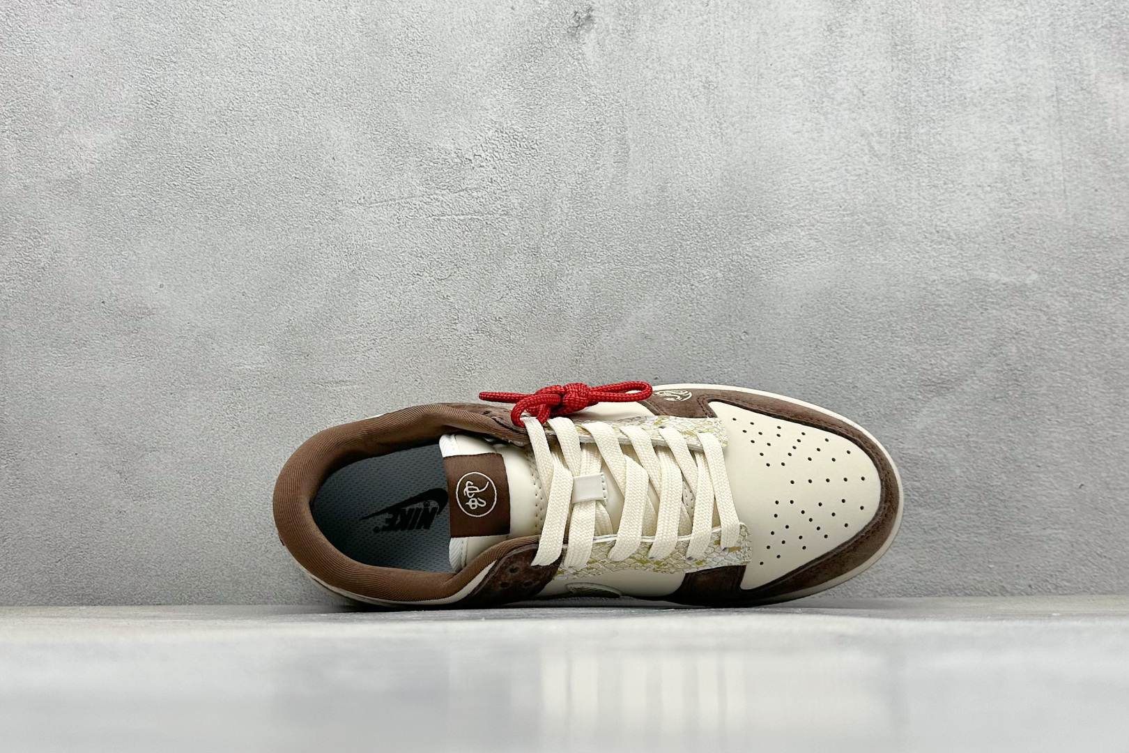 200 Nk SB Dunk Low 北面联名蛇年限定 米棕白蛇 周年高端定制 低帮休闲板鞋 CH8311-234