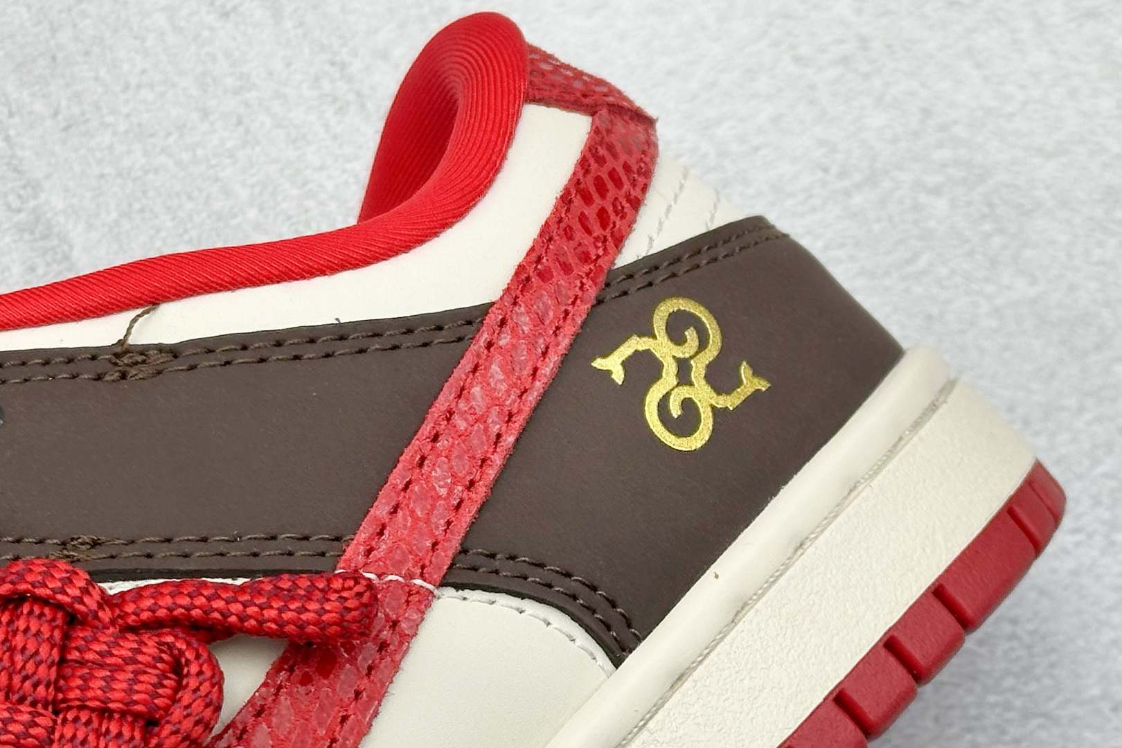 200 Nk SB Dunk Low 北面联名蛇年限定 米棕白蛇 周年高端定制 低帮休闲板鞋 CH6336-284