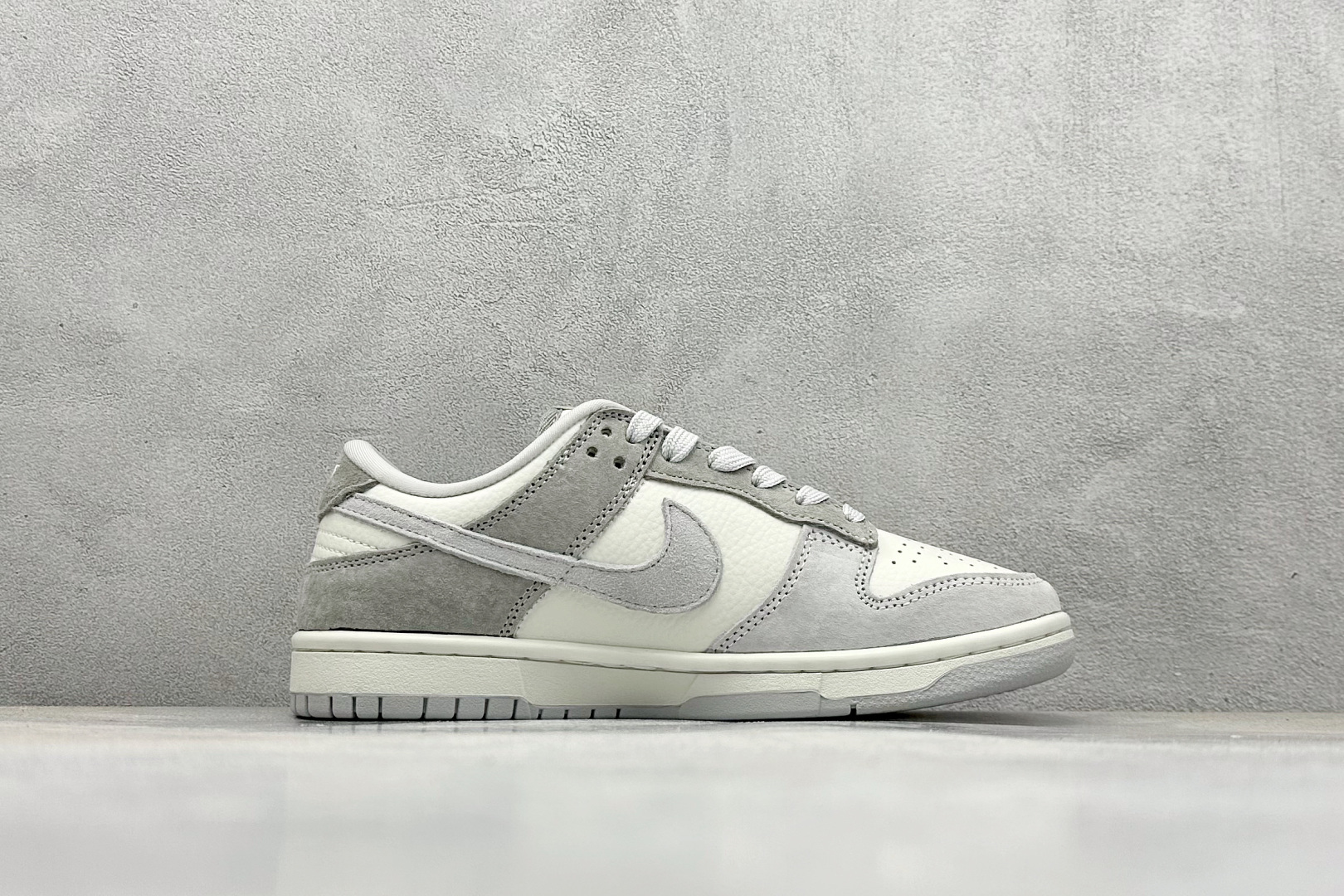 200 Nk SB Dunk Low Bape联名-灰猪八 周年高端定制 低帮休闲板鞋 CH6336-226-Chinese UA Cheap High Quatity Brand Clothes Bags handbags Sneakers wholesale wholesaler seller from China Factory suppliers Fashion Clothing Shoes best Quality Beautiful Price 200 Nk SB Dunk Low Bape联名-灰猪八 周年高端定制 低帮休闲板鞋 CH6336-226