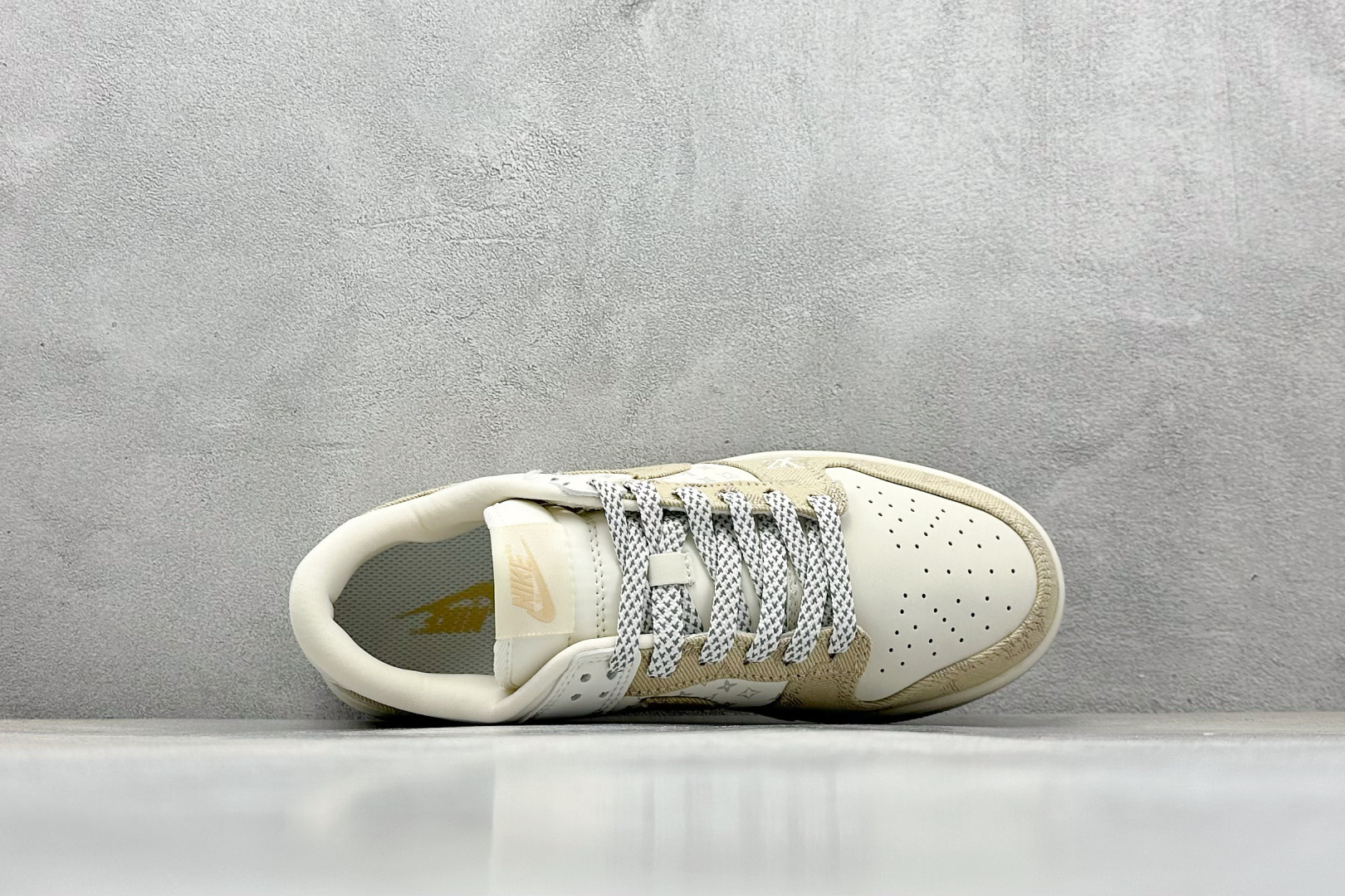 200 Nk SB Dunk Low LV联名-卡其牛仔 周年高端定制 低帮休闲板鞋 XP3802-337-Chinese UA Cheap High Quatity Brand Clothes Bags handbags Sneakers wholesale wholesaler seller from China Factory suppliers Fashion Clothing Shoes best Quality Beautiful Price 200 Nk SB Dunk Low LV联名-卡其牛仔 周年高端定制 低帮休闲板鞋 XP3802-337