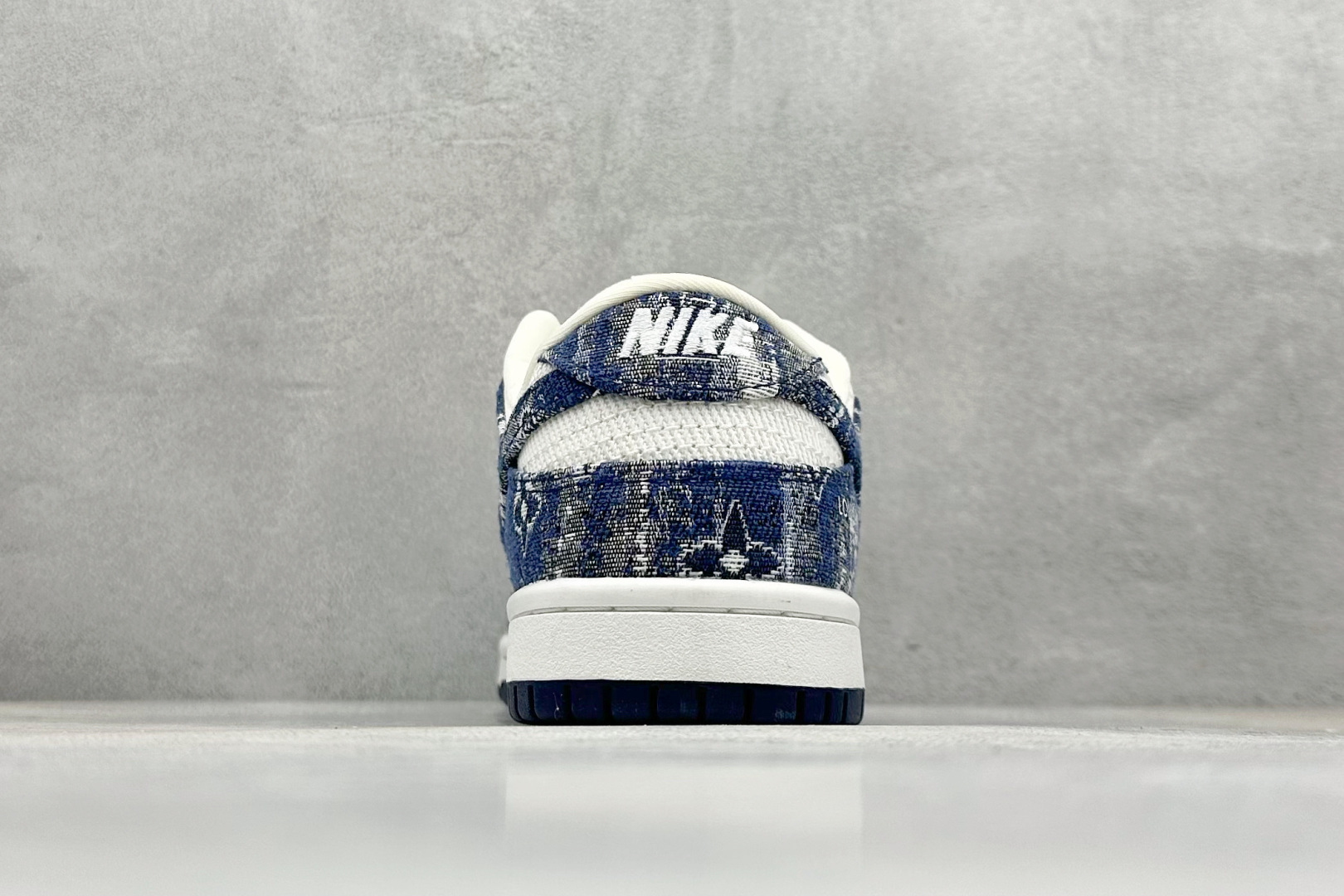 200 Nk SB Dunk Low LV联名-迷彩网布 周年高端定制 低帮休闲板鞋 JH8040-942-Chinese UA Cheap High Quatity Brand Clothes Bags handbags Sneakers wholesale wholesaler seller from China Factory suppliers Fashion Clothing Shoes best Quality Beautiful Price 200 Nk SB Dunk Low LV联名-迷彩网布 周年高端定制 低帮休闲板鞋 JH8040-942