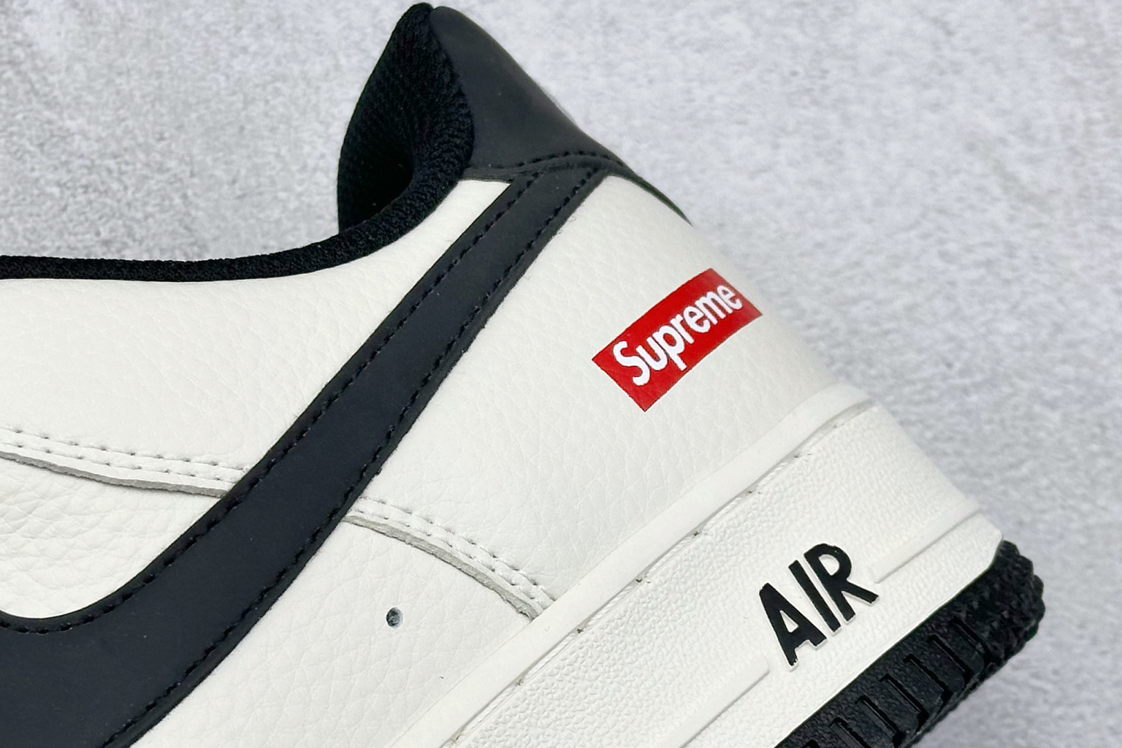 200 Nike Air Force 1 Low 07 x SUP联名 BA68808-109-Chinese UA Cheap High Quatity Brand Clothes Bags handbags Sneakers wholesale wholesaler seller from China Factory suppliers Fashion Clothing Shoes best Quality Beautiful Price 200 Nike Air Force 1 Low 07 x SUP联名 BA68808-109