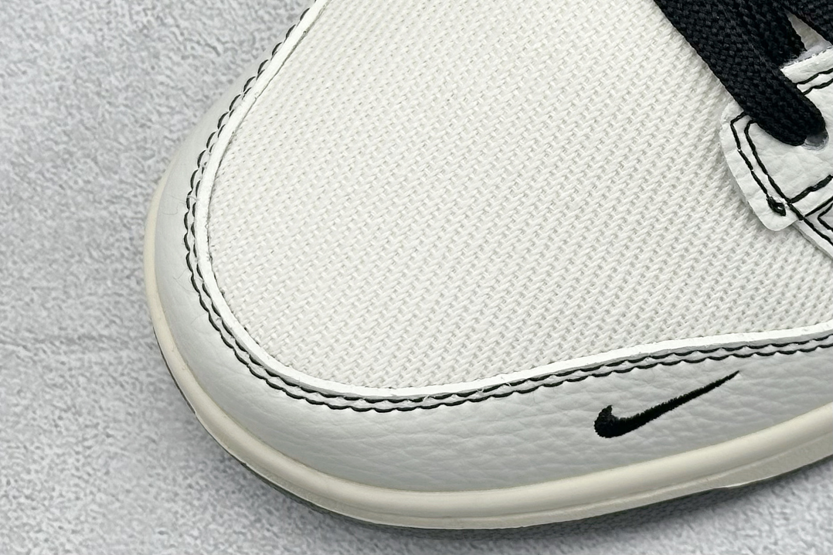 280 SC版Nike SB Dunk Low 联名 奶白织布三小勾 周年高端定制 低帮休闲板鞋 SC9207-424-Chinese UA Cheap High Quatity Brand Clothes Bags handbags Sneakers wholesale wholesaler seller from China Factory suppliers Fashion Clothing Shoes best Quality Beautiful Price 280 SC版Nike SB Dunk Low 联名 奶白织布三小勾 周年高端定制 低帮休闲板鞋 SC9207-424