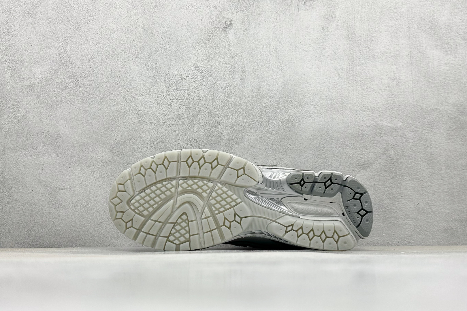 190 RA版 New Balance M1906系列 复古单品宝藏老爹鞋款 U1906RNY-Chinese UA Cheap High Quatity Brand Clothes Bags handbags Sneakers wholesale wholesaler seller from China Factory suppliers Fashion Clothing Shoes best Quality Beautiful Price 190 RA版 New Balance M1906系列 复古单品宝藏老爹鞋款 U1906RNY