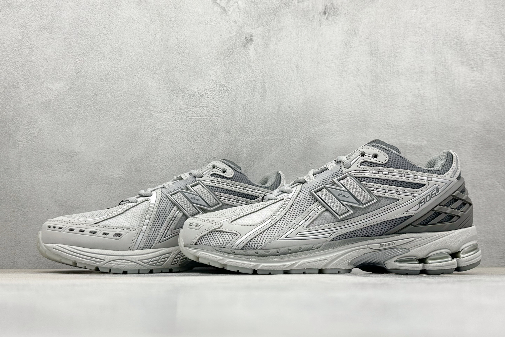 190 RA版 New Balance M1906系列 复古单品宝藏老爹鞋款 U1906RNY-Chinese UA Cheap High Quatity Brand Clothes Bags handbags Sneakers wholesale wholesaler seller from China Factory suppliers Fashion Clothing Shoes best Quality Beautiful Price 190 RA版 New Balance M1906系列 复古单品宝藏老爹鞋款 U1906RNY