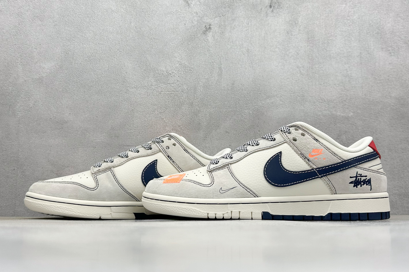 220 XC版Nike SB Dunk Low x Stussy 米蓝橙小标 MM1089-025-Chinese UA Cheap High Quatity Brand Clothes Bags handbags Sneakers wholesale wholesaler seller from China Factory suppliers Fashion Clothing Shoes best Quality Beautiful Price 220 XC版Nike SB Dunk Low x Stussy 米蓝橙小标 MM1089-025