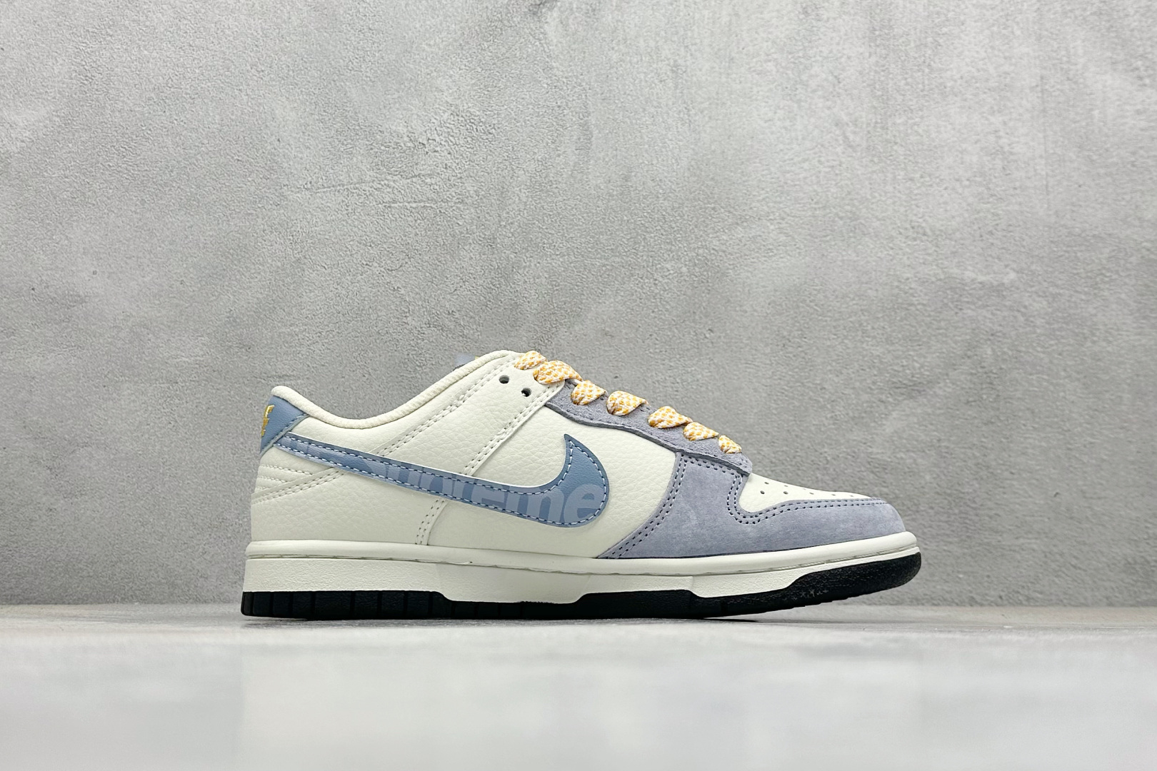 240 XC版Nk SB Dunk Low Sup联名 拼色蓝勾 周年高端定制 低帮休闲板鞋 DJ2024-114-Chinese UA Cheap High Quatity Brand Clothes Bags handbags Sneakers wholesale wholesaler seller from China Factory suppliers Fashion Clothing Shoes best Quality Beautiful Price 240 XC版Nk SB Dunk Low Sup联名 拼色蓝勾 周年高端定制 低帮休闲板鞋 DJ2024-114