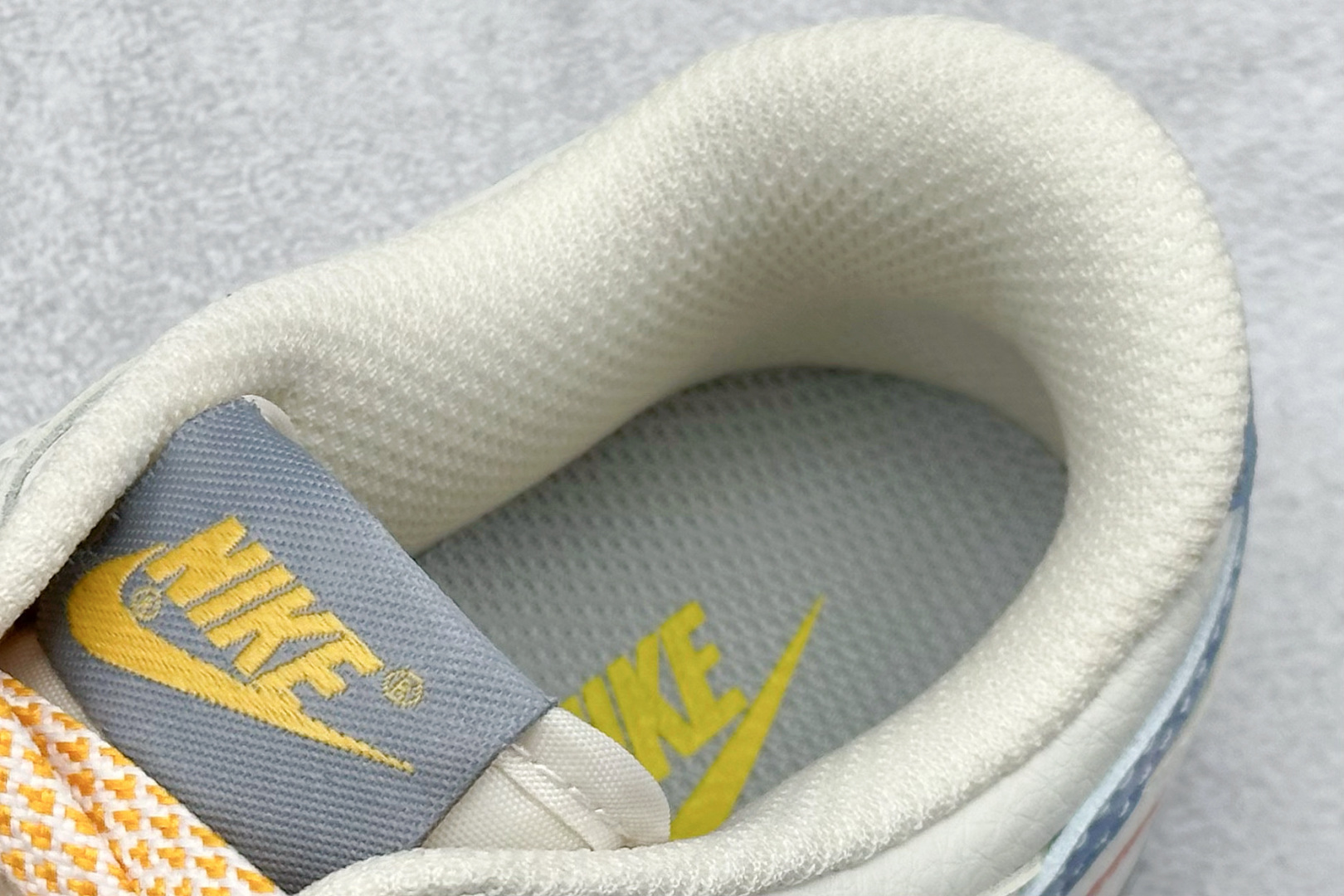 240 XC版Nk SB Dunk Low Sup联名 拼色蓝勾 周年高端定制 低帮休闲板鞋 DJ2024-114-Chinese UA Cheap High Quatity Brand Clothes Bags handbags Sneakers wholesale wholesaler seller from China Factory suppliers Fashion Clothing Shoes best Quality Beautiful Price 240 XC版Nk SB Dunk Low Sup联名 拼色蓝勾 周年高端定制 低帮休闲板鞋 DJ2024-114