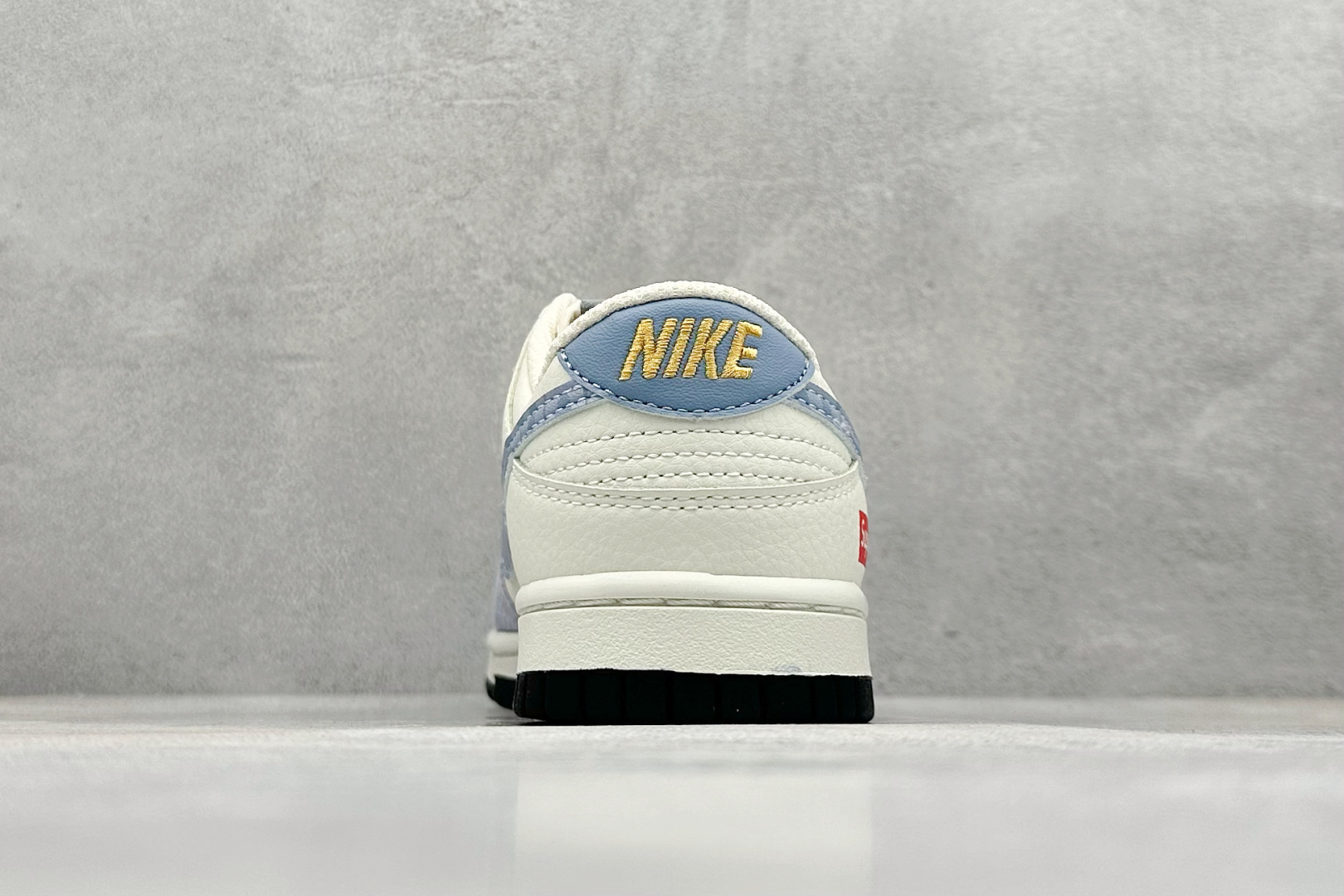 240 XC版Nk SB Dunk Low Sup联名 拼色蓝勾 周年高端定制 低帮休闲板鞋 DJ2024-114-Chinese UA Cheap High Quatity Brand Clothes Bags handbags Sneakers wholesale wholesaler seller from China Factory suppliers Fashion Clothing Shoes best Quality Beautiful Price 240 XC版Nk SB Dunk Low Sup联名 拼色蓝勾 周年高端定制 低帮休闲板鞋 DJ2024-114