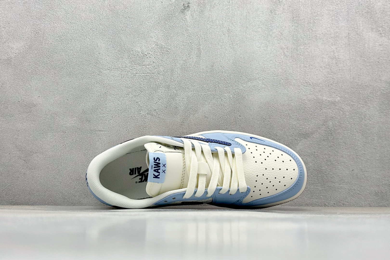 280 XC版Travis Scott x Fragment Design x Air Jordan 1 Low OG SP AJ1 乔1 Kaws联名 双蓝生胶 低帮文化休闲板鞋 ZH2598-164-Chinese UA Cheap High Quatity Brand Clothes Bags handbags Sneakers wholesale wholesaler seller from China Factory suppliers Fashion Clothing Shoes best Quality Beautiful Price 280 XC版Travis Scott x Fragment Design x Air Jordan 1 Low OG SP AJ1 乔1 Kaws联名 双蓝生胶 低帮文化休闲板鞋 ZH2598-164