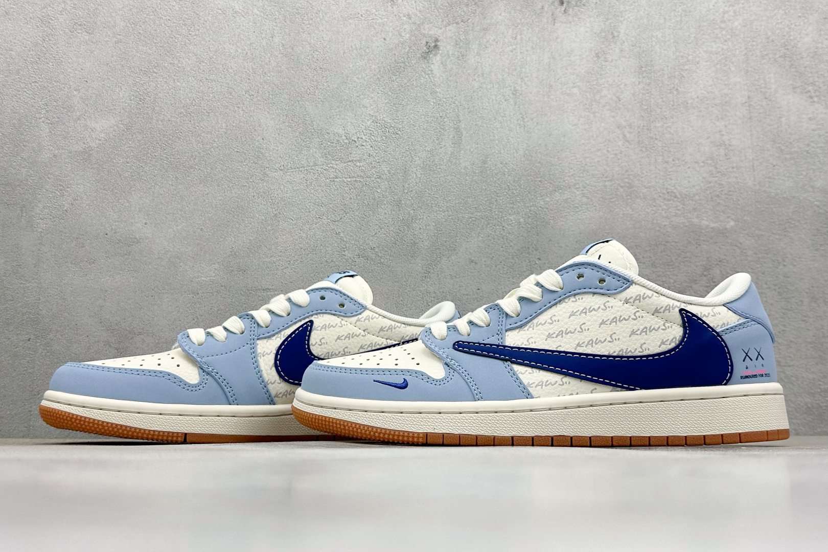 280 XC版Travis Scott x Fragment Design x Air Jordan 1 Low OG SP AJ1 乔1 Kaws联名 双蓝生胶 低帮文化休闲板鞋 ZH2598-164-Chinese UA Cheap High Quatity Brand Clothes Bags handbags Sneakers wholesale wholesaler seller from China Factory suppliers Fashion Clothing Shoes best Quality Beautiful Price 280 XC版Travis Scott x Fragment Design x Air Jordan 1 Low OG SP AJ1 乔1 Kaws联名 双蓝生胶 低帮文化休闲板鞋 ZH2598-164