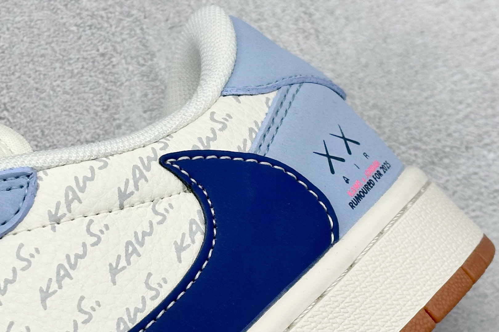 280 XC版Travis Scott x Fragment Design x Air Jordan 1 Low OG SP AJ1 乔1 Kaws联名 双蓝生胶 低帮文化休闲板鞋 ZH2598-164-Chinese UA Cheap High Quatity Brand Clothes Bags handbags Sneakers wholesale wholesaler seller from China Factory suppliers Fashion Clothing Shoes best Quality Beautiful Price 280 XC版Travis Scott x Fragment Design x Air Jordan 1 Low OG SP AJ1 乔1 Kaws联名 双蓝生胶 低帮文化休闲板鞋 ZH2598-164