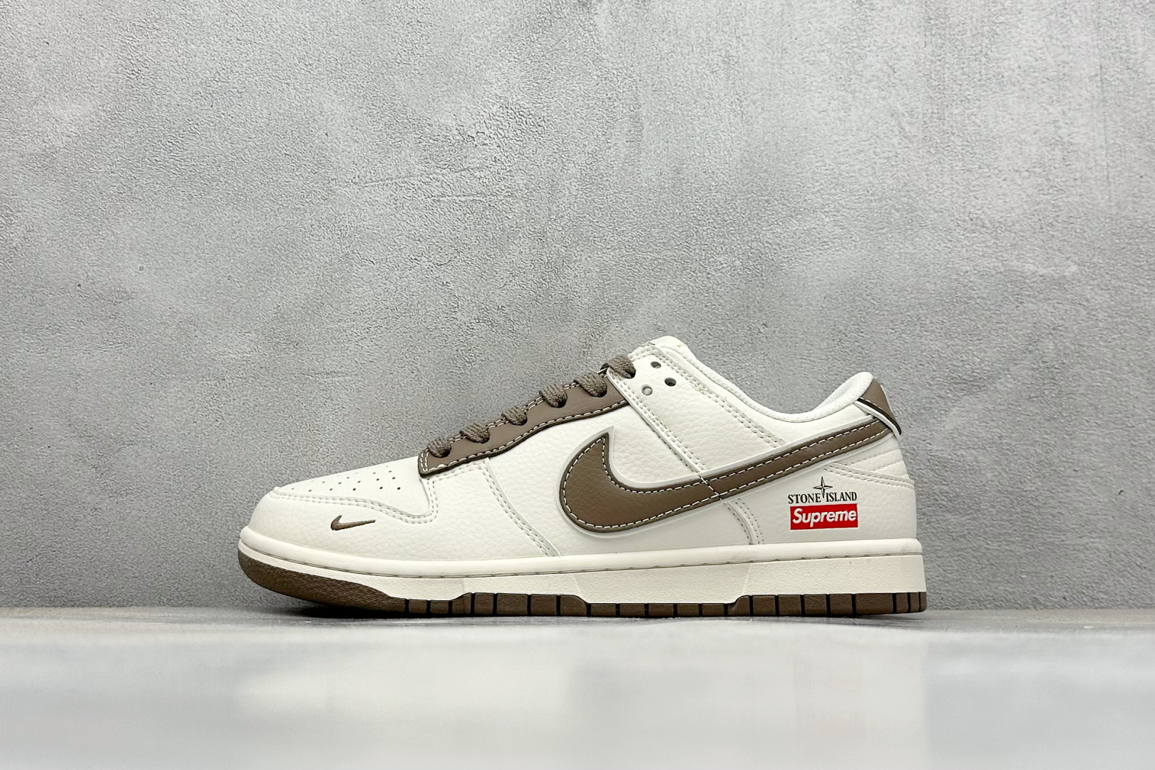 福利特价 终端放店
XC版 Nk SB Dunk Low SUP联名 周年高端定制 低帮休闲板鞋
#定