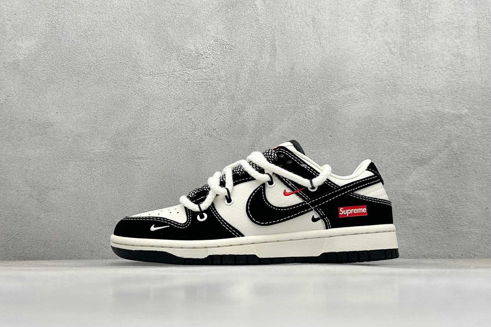 福利特价
Nk SB Dunk Low 绑带联名 周年高端定制 低帮休闲板鞋
#定制鞋盒 大厂纯原品质