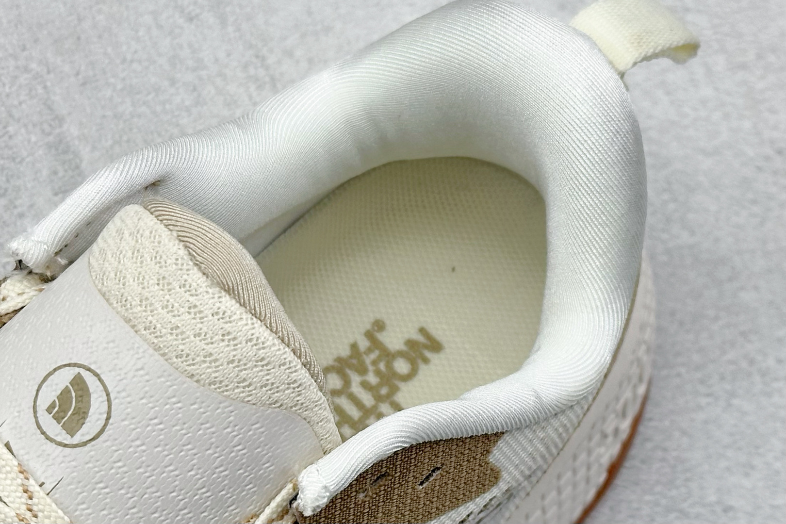 200 北面THE M ALTAMESA 500 A83N3-TOB-Chinese UA Cheap High Quatity Brand Clothes Bags handbags Sneakers wholesale wholesaler seller from China Factory suppliers Fashion Clothing Shoes best Quality Beautiful Price 200 北面THE M ALTAMESA 500 A83N3-TOB