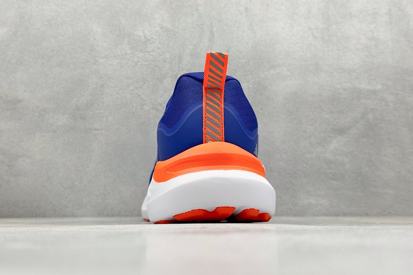 180 AD Supernova Rise 阿迪全新休闲轻跑鞋 D68968