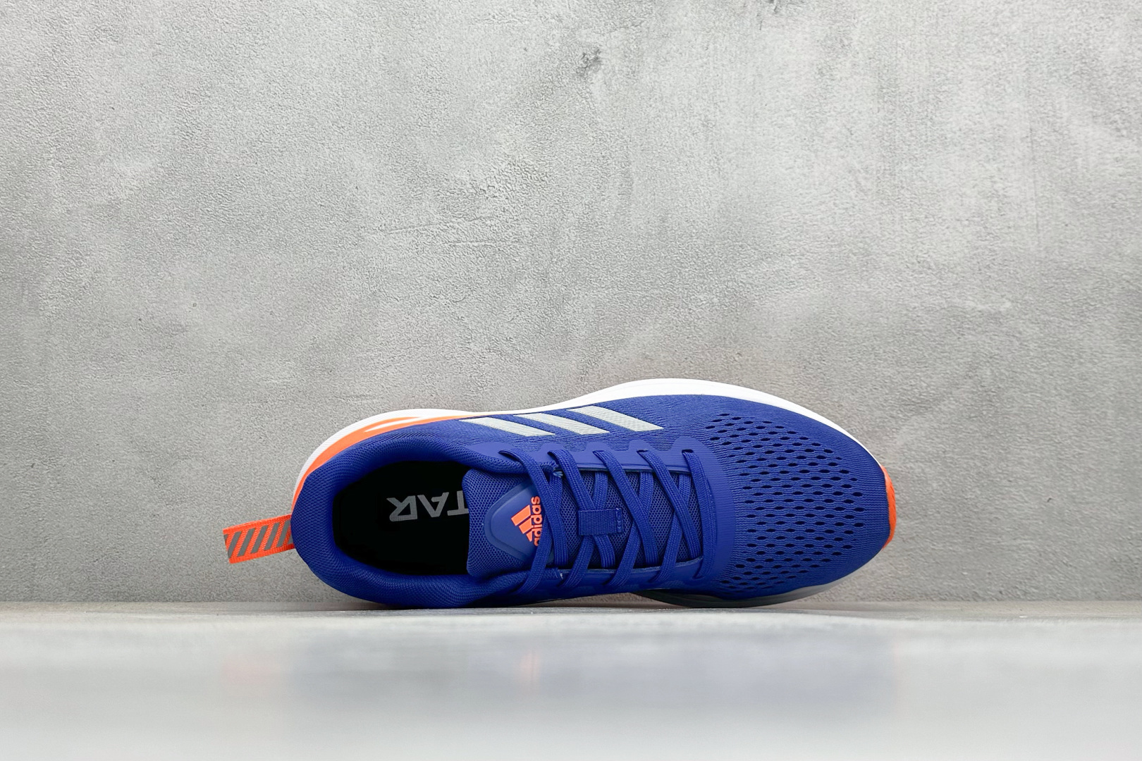 180 AD Supernova Rise 阿迪全新休闲轻跑鞋 D68968