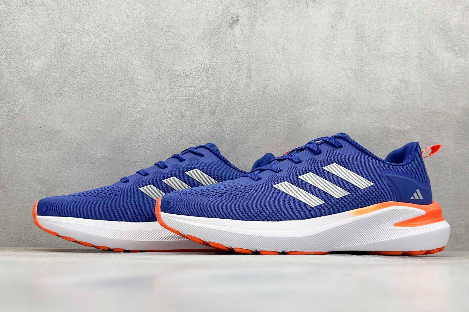 180 AD Supernova Rise 阿迪全新休闲轻跑鞋 D68968