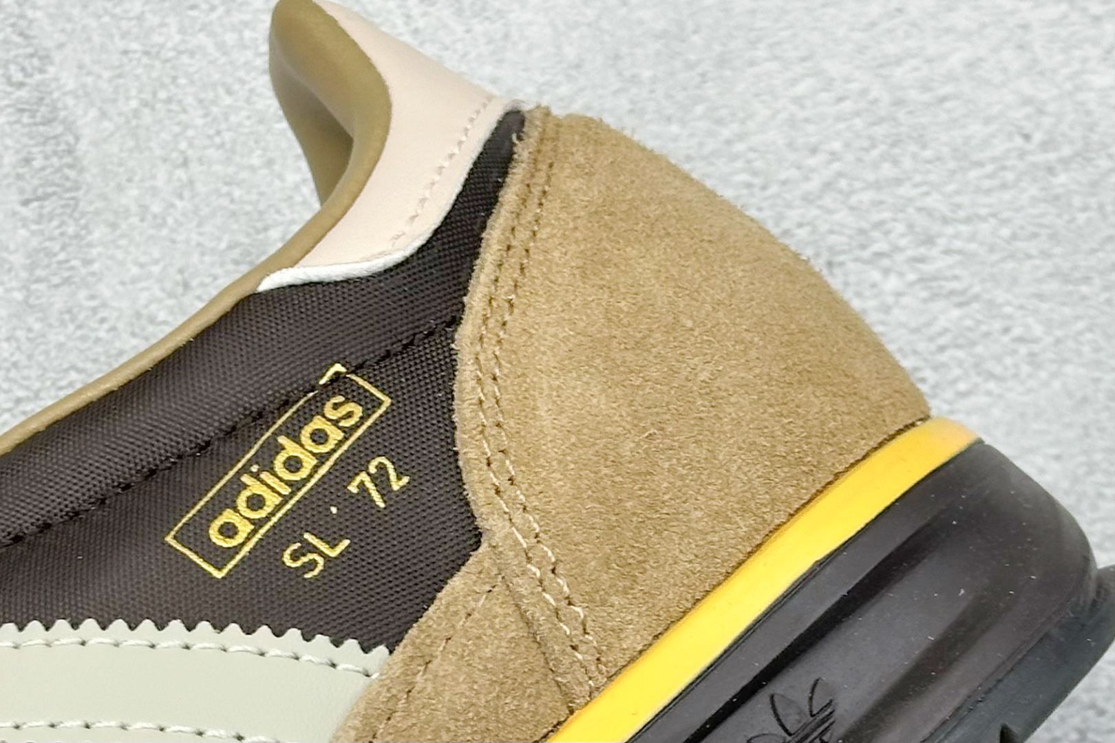 180 AD Original SL 72 RS 经典复古轻便休闲运动慢跑鞋 IG4645