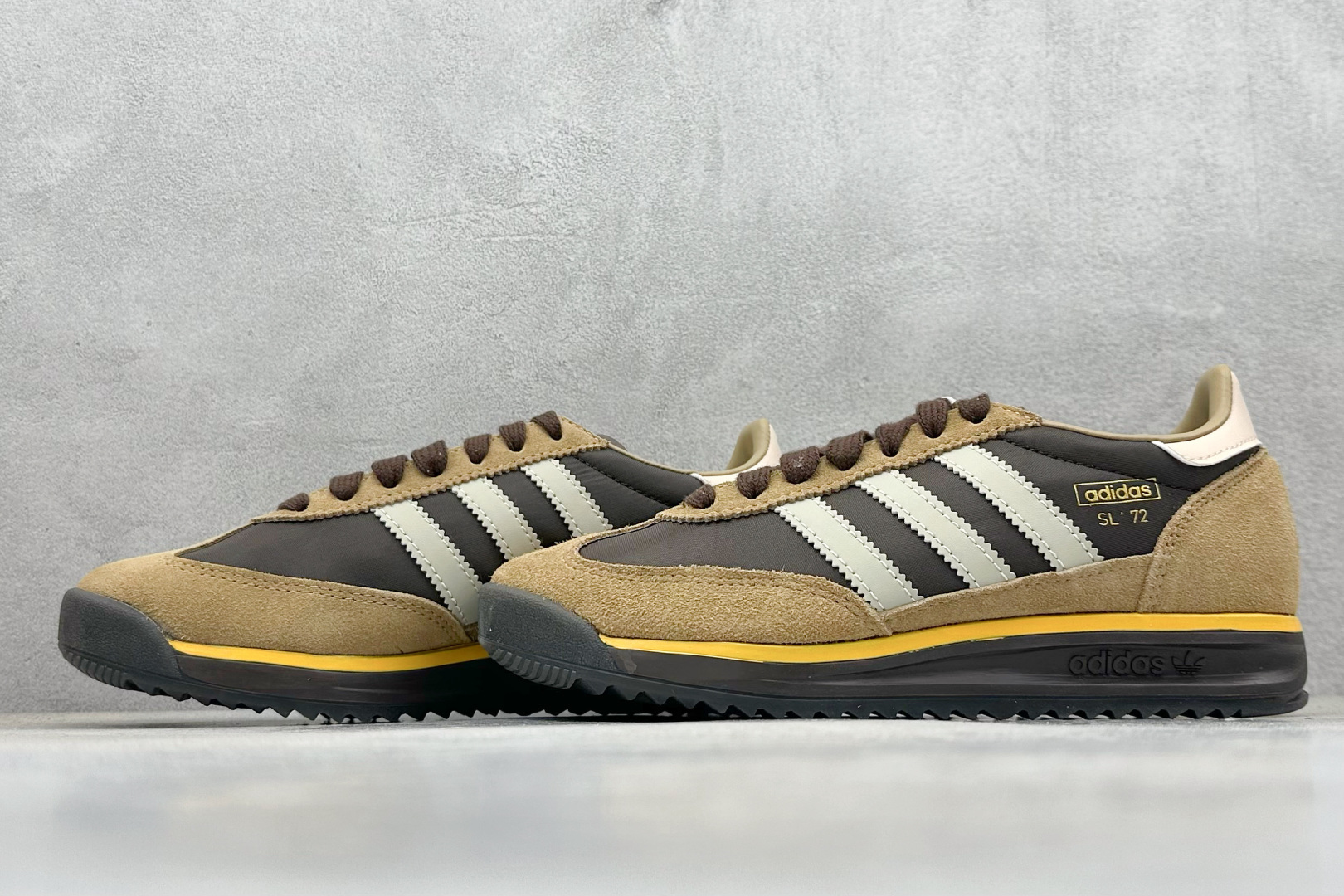 180 AD Original SL 72 RS 经典复古轻便休闲运动慢跑鞋 IG4645