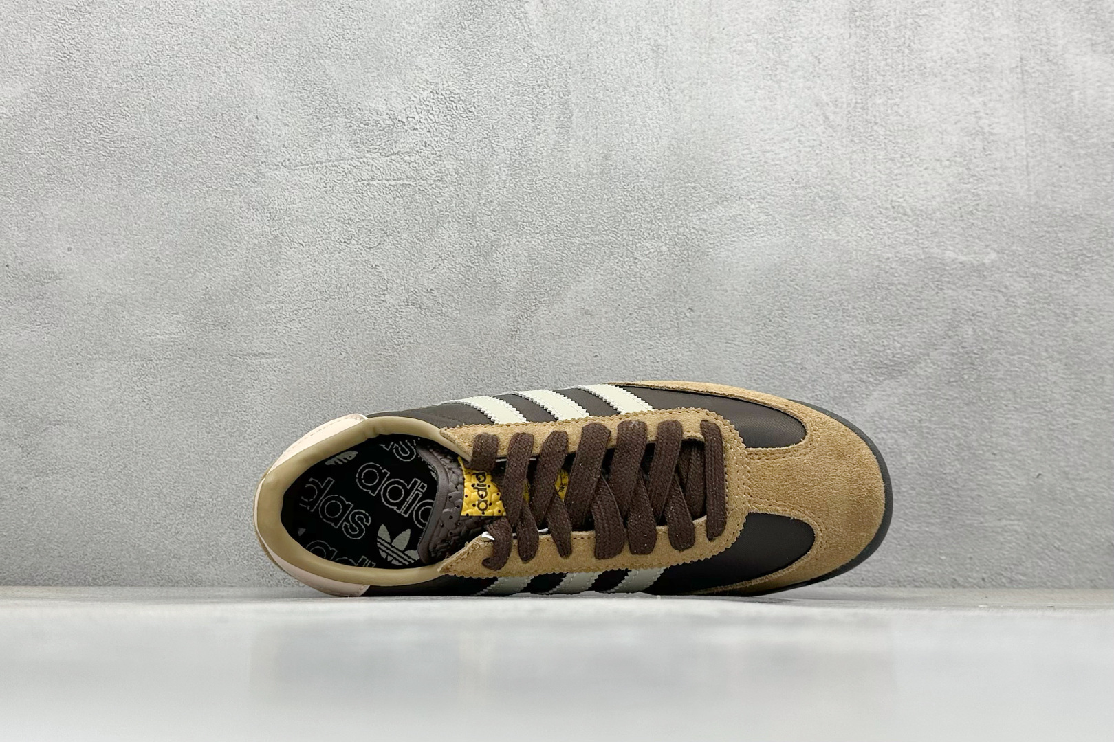 180 AD Original SL 72 RS 经典复古轻便休闲运动慢跑鞋 IG4645