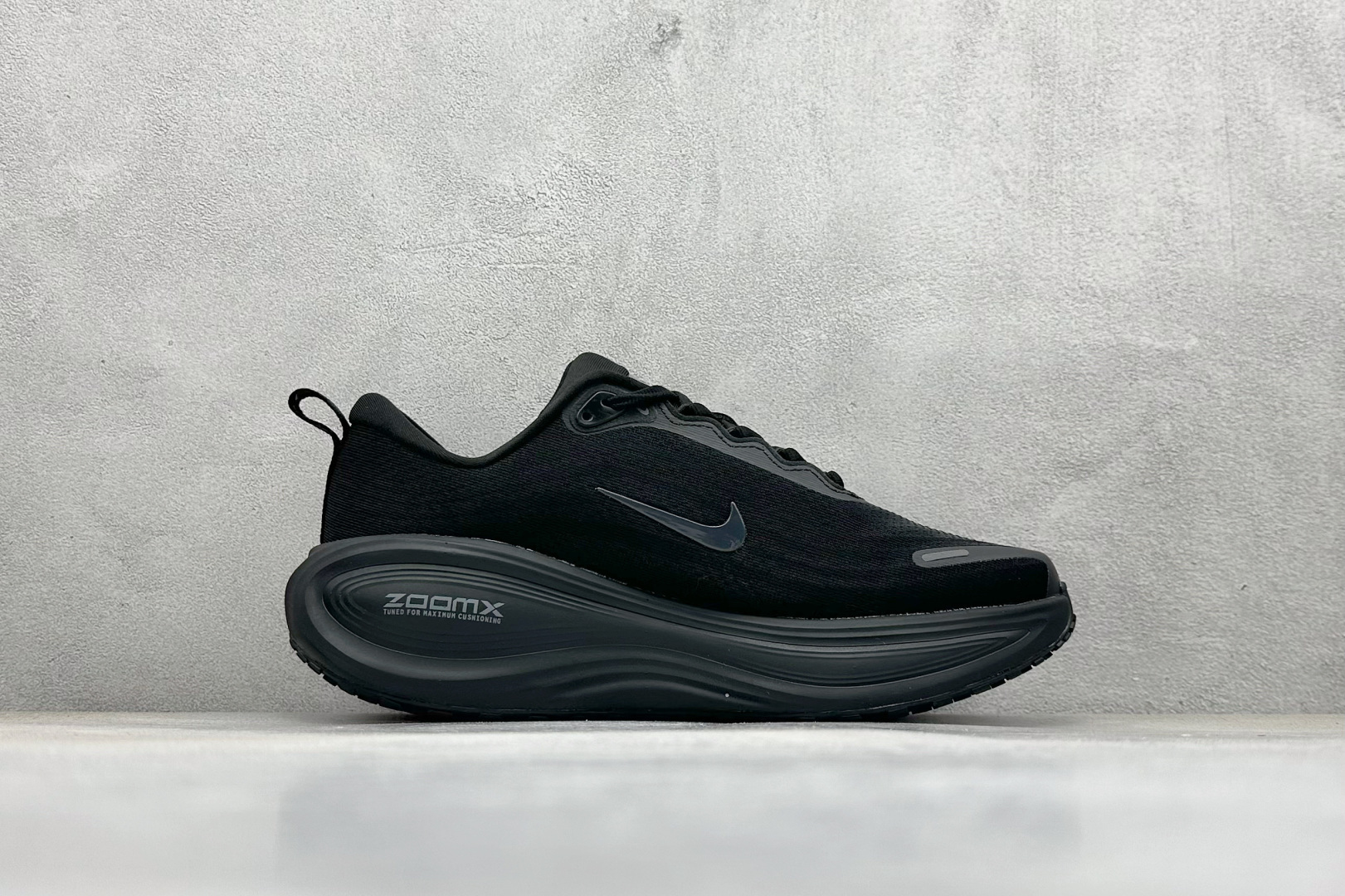 210 Nike VOMERO PLUS 轻盈跑鞋 版本 舒适百搭防滑耐磨 低帮 休闲跑步鞋 HV8150-003-Chinese UA Cheap High Quatity Brand Clothes Bags handbags Sneakers wholesale wholesaler seller from China Factory suppliers Fashion Clothing Shoes best Quality Beautiful Price 210 Nike VOMERO PLUS 轻盈跑鞋 版本 舒适百搭防滑耐磨 低帮 休闲跑步鞋 HV8150-003