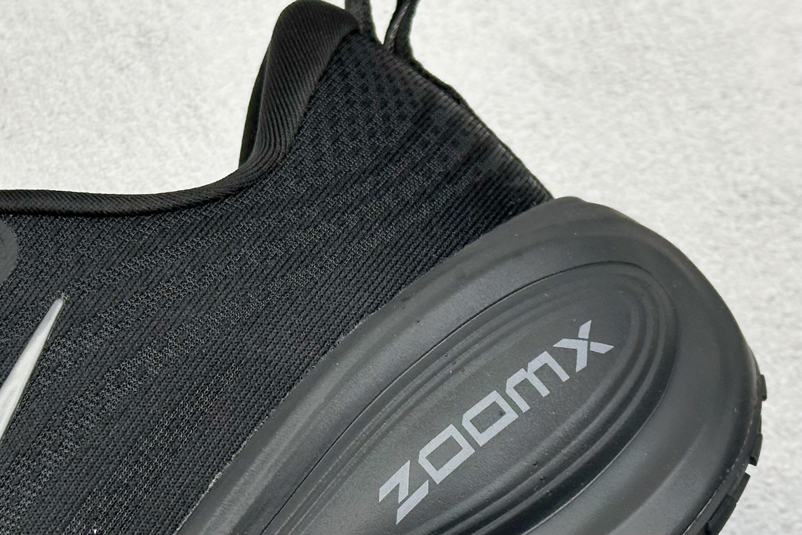 210 Nike VOMERO PLUS 轻盈跑鞋 版本 舒适百搭防滑耐磨 低帮 休闲跑步鞋 HV8150-003-Chinese UA Cheap High Quatity Brand Clothes Bags handbags Sneakers wholesale wholesaler seller from China Factory suppliers Fashion Clothing Shoes best Quality Beautiful Price 210 Nike VOMERO PLUS 轻盈跑鞋 版本 舒适百搭防滑耐磨 低帮 休闲跑步鞋 HV8150-003