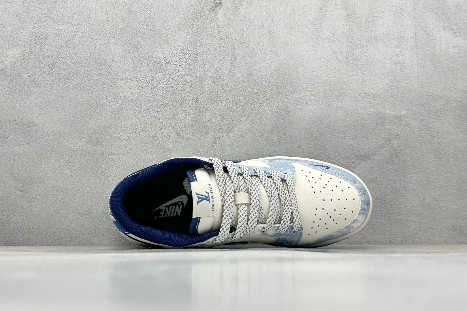 280 Nike Air Dunk LOW 1“LV联名——牛仔夜幕蓝 ” 经典牛仔蓝搭配 满天星鞋带 JP1628-019