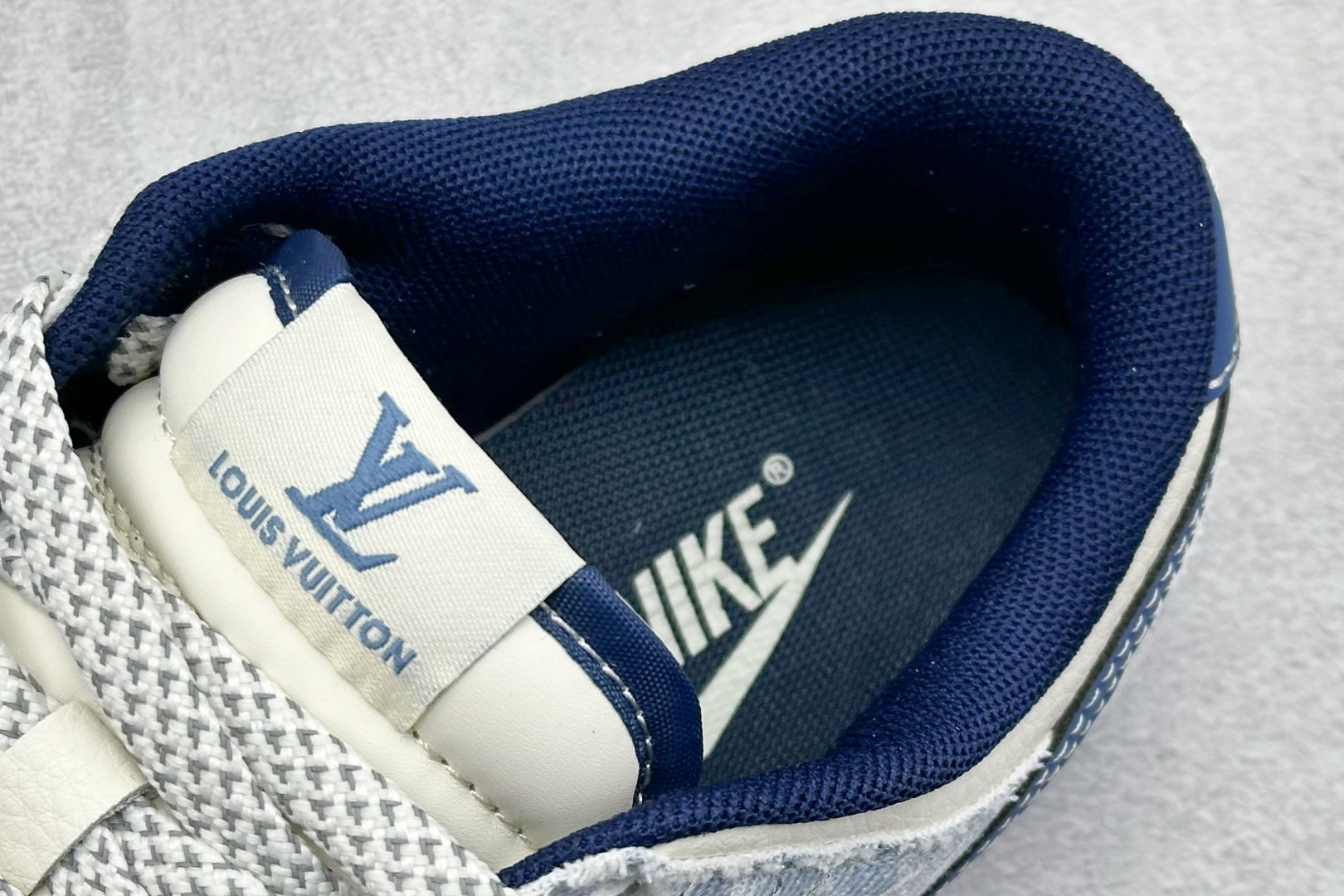 280 Nike Air Dunk LOW 1“LV联名——牛仔夜幕蓝 ” 经典牛仔蓝搭配 满天星鞋带 JP1628-019