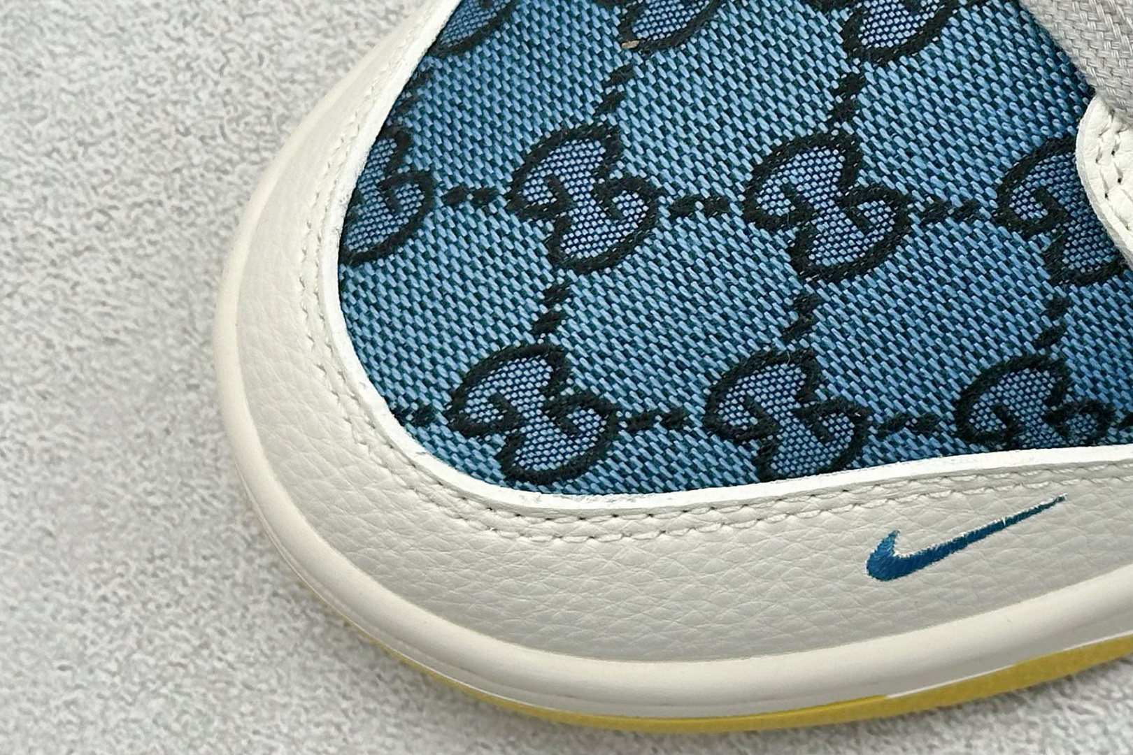 260 Nike SB Dunk Low x GUCCI 白蓝小勾 XD1588-215-Chinese UA Cheap High Quatity Brand Clothes Bags handbags Sneakers wholesale wholesaler seller from China Factory suppliers Fashion Clothing Shoes best Quality Beautiful Price 260 Nike SB Dunk Low x GUCCI 白蓝小勾 XD1588-215