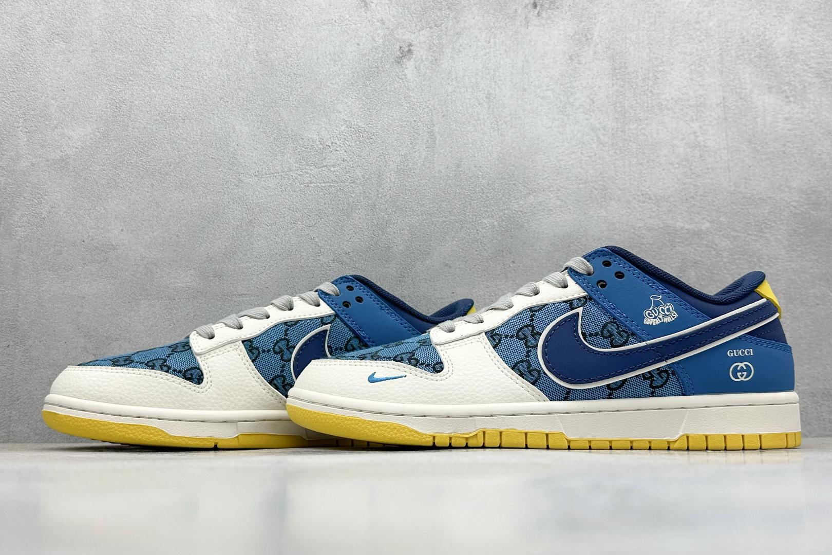 260 Nike SB Dunk Low x GUCCI 白蓝小勾 XD1588-215-Chinese UA Cheap High Quatity Brand Clothes Bags handbags Sneakers wholesale wholesaler seller from China Factory suppliers Fashion Clothing Shoes best Quality Beautiful Price 260 Nike SB Dunk Low x GUCCI 白蓝小勾 XD1588-215