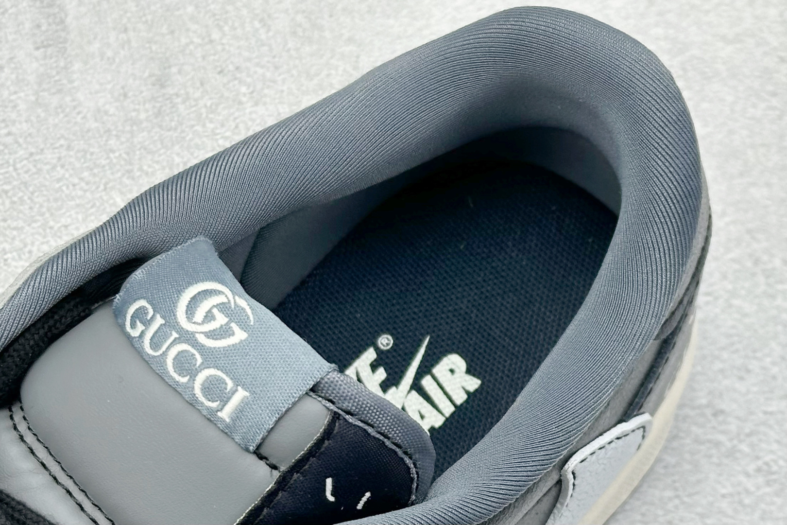 260 Travis Scott x Nike Air Jordan 1 Low x GUCCI Air Jordan 1 Low 反转黑灰小勾倒钩 XD0798-304-Chinese UA Cheap High Quatity Brand Clothes Bags handbags Sneakers wholesale wholesaler seller from China Factory suppliers Fashion Clothing Shoes best Quality Beautiful Price 260 Travis Scott x Nike Air Jordan 1 Low x GUCCI Air Jordan 1 Low 反转黑灰小勾倒钩 XD0798-304