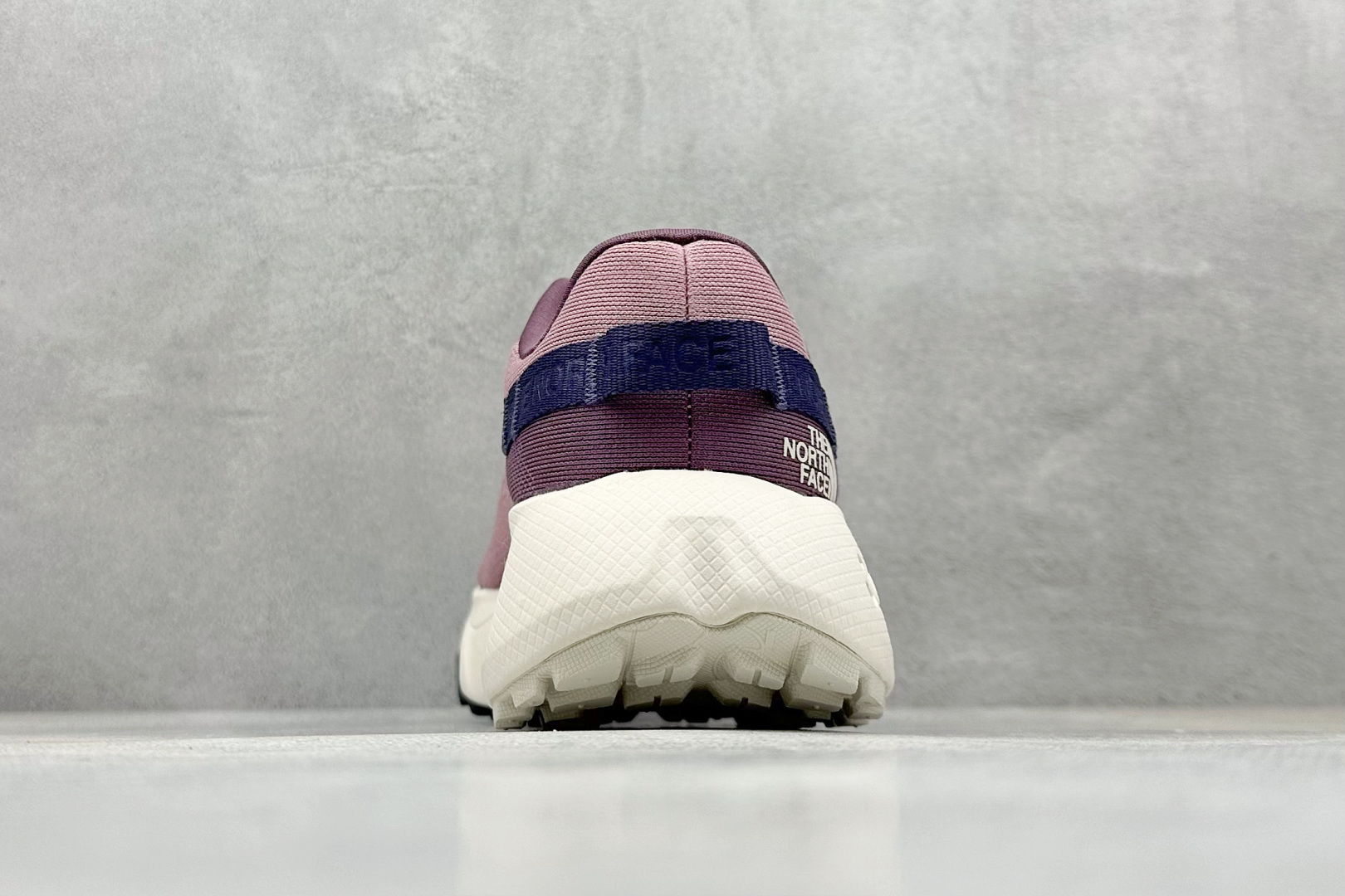 220 北面/The North Face Altamesa 300 阿尔塔梅萨300系列仿泼水 低帮徒步户外风登山休闲运动鞋 NF0A8A9S4TO-060-Chinese UA Cheap High Quatity Brand Clothes Bags handbags Sneakers wholesale wholesaler seller from China Factory suppliers Fashion Clothing Shoes best Quality Beautiful Price 220 北面/The North Face Altamesa 300 阿尔塔梅萨300系列仿泼水 低帮徒步户外风登山休闲运动鞋 NF0A8A9S4TO-060