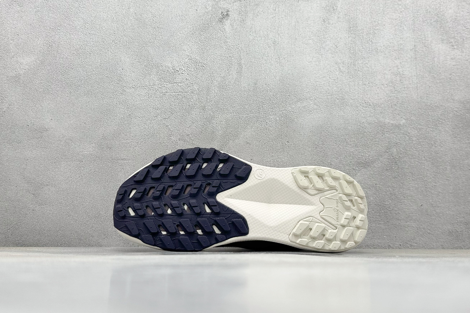 220 北面/The North Face Altamesa 300 阿尔塔梅萨300系列仿泼水 低帮徒步户外风登山休闲运动鞋 NF0A8A9S4TO-060-Chinese UA Cheap High Quatity Brand Clothes Bags handbags Sneakers wholesale wholesaler seller from China Factory suppliers Fashion Clothing Shoes best Quality Beautiful Price 220 北面/The North Face Altamesa 300 阿尔塔梅萨300系列仿泼水 低帮徒步户外风登山休闲运动鞋 NF0A8A9S4TO-060