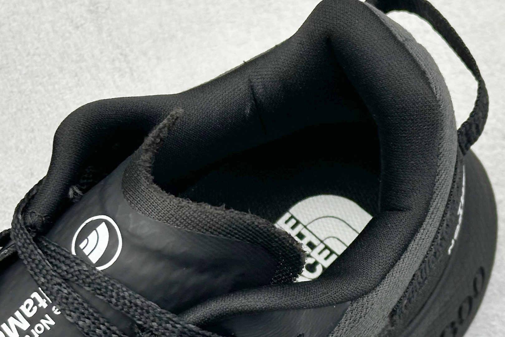 220 北面/The North Face Altamesa 300 阿尔塔梅萨300系列仿泼水 低帮徒步户外风登山休闲运动鞋 NF0A8A9RMN8-085