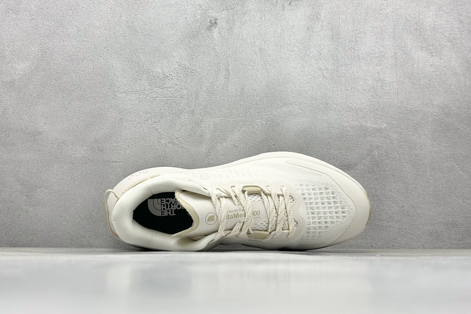 220 北面/The North Face Altamesa 300 阿尔塔梅萨300系列仿泼水 低帮徒步户外风登山休闲运动鞋 NF0A8A9RWID-085