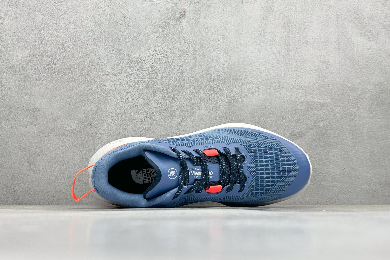 220 北面/The North Face Altamesa 300 阿尔塔梅萨300系列仿泼水 低帮徒步户外风登山休闲运动鞋 NF0A8A9RV71-140