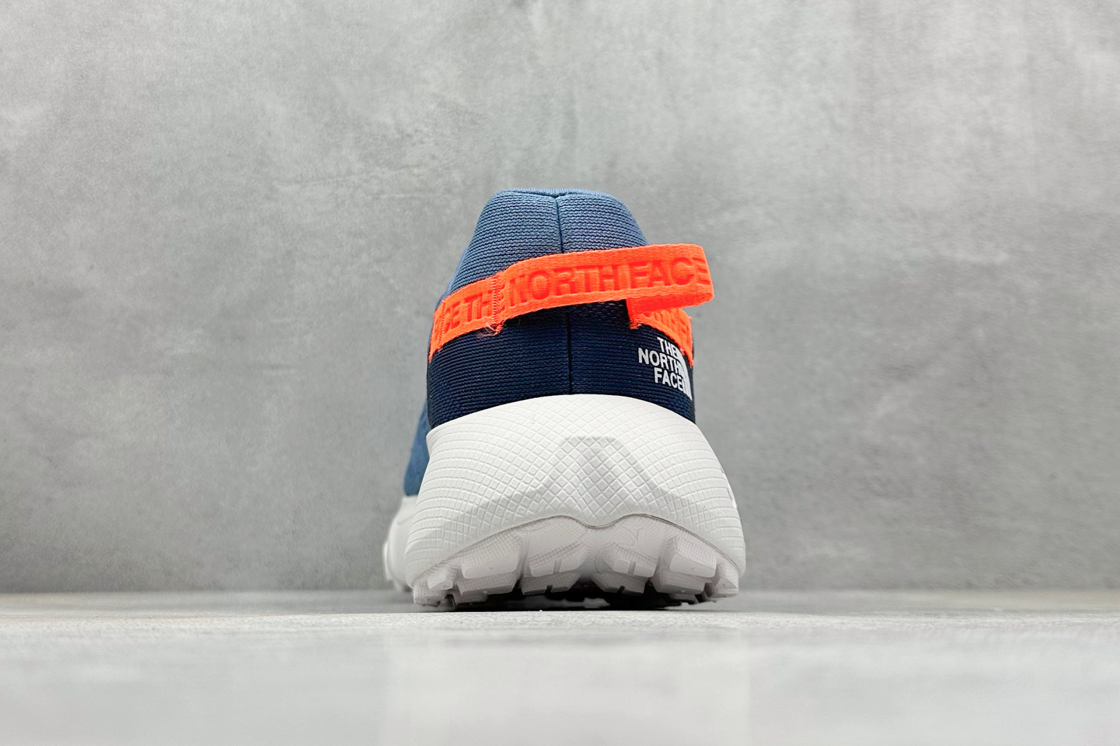 220 北面/The North Face Altamesa 300 阿尔塔梅萨300系列仿泼水 低帮徒步户外风登山休闲运动鞋 NF0A8A9RV71-140