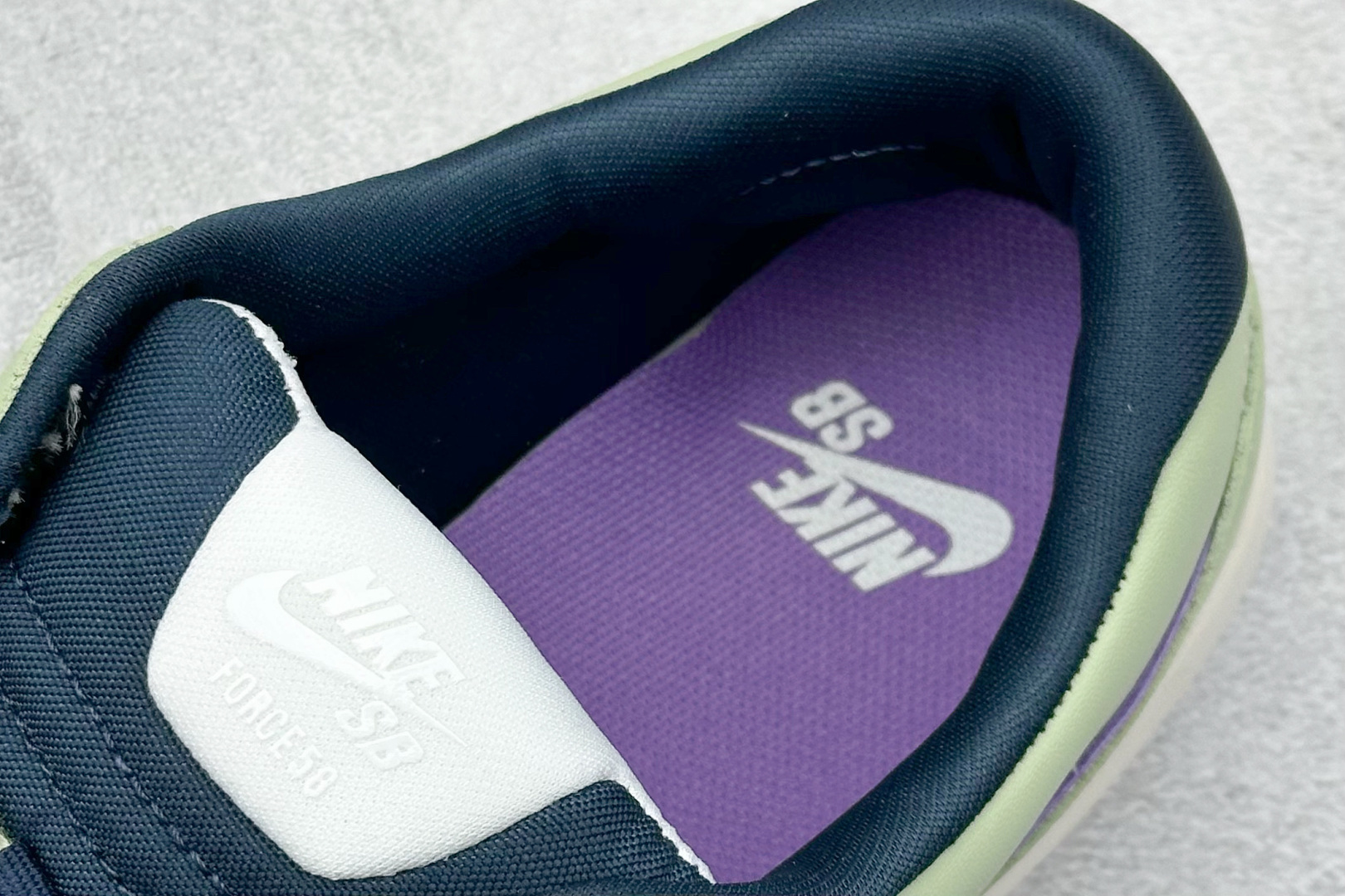 160 FS版 Nike SB Force 58 硫化杯底 传统篮球风格 Nike SB Force 58 男/女滑板鞋 DV5476-300