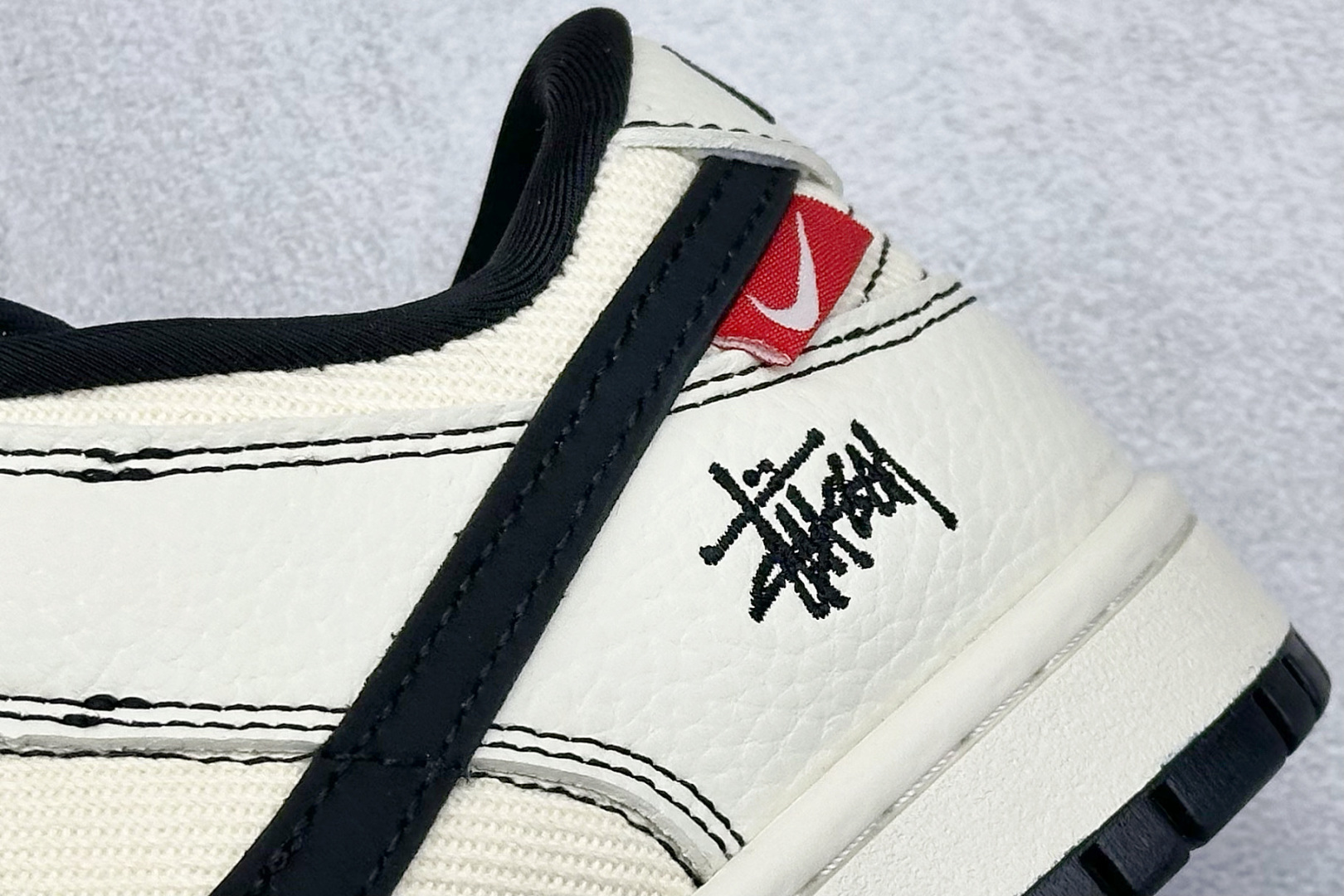 280 SC版Nike SB Dunk Low 斯图西联名 黑白织布 周年高端定制 低帮休闲板鞋 SC9207-425-Chinese UA Cheap High Quatity Brand Clothes Bags handbags Sneakers wholesale wholesaler seller from China Factory suppliers Fashion Clothing Shoes best Quality Beautiful Price 280 SC版Nike SB Dunk Low 斯图西联名 黑白织布 周年高端定制 低帮休闲板鞋 SC9207-425