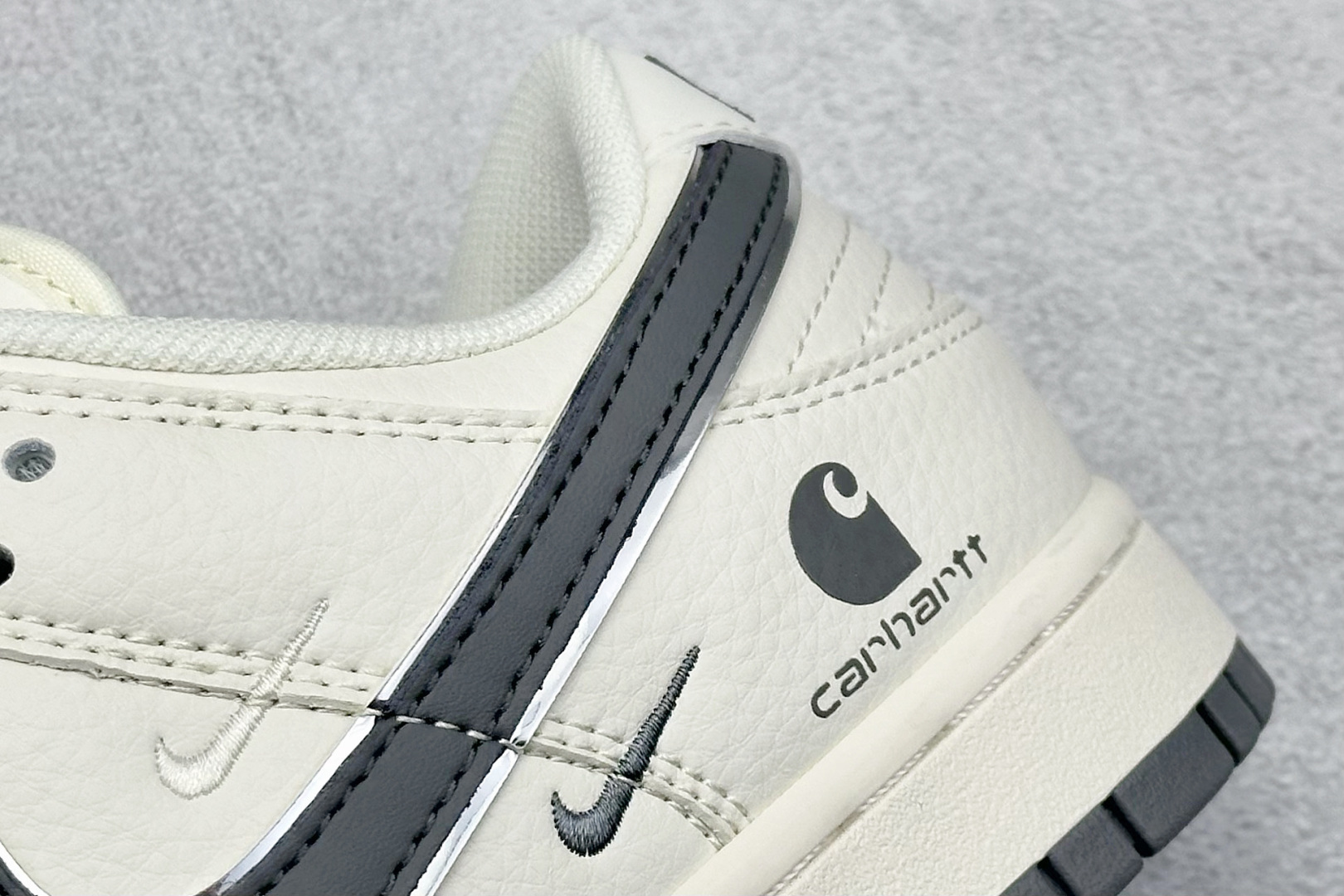 220 XC版Nike SB Dunk Low x Carhartt 米灰三钩 SJ1089-006-Chinese UA Cheap High Quatity Brand Clothes Bags handbags Sneakers wholesale wholesaler seller from China Factory suppliers Fashion Clothing Shoes best Quality Beautiful Price 220 XC版Nike SB Dunk Low x Carhartt 米灰三钩 SJ1089-006