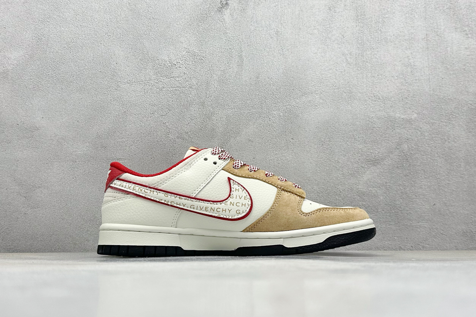 240 XC版Nike SB Dunk Low“纪梵希联名——字幕白勾” 周年高端定制 低帮休闲板鞋 DJ2024-119