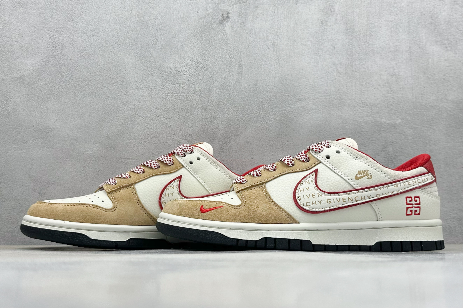 240 XC版Nike SB Dunk Low“纪梵希联名——字幕白勾” 周年高端定制 低帮休闲板鞋 DJ2024-119