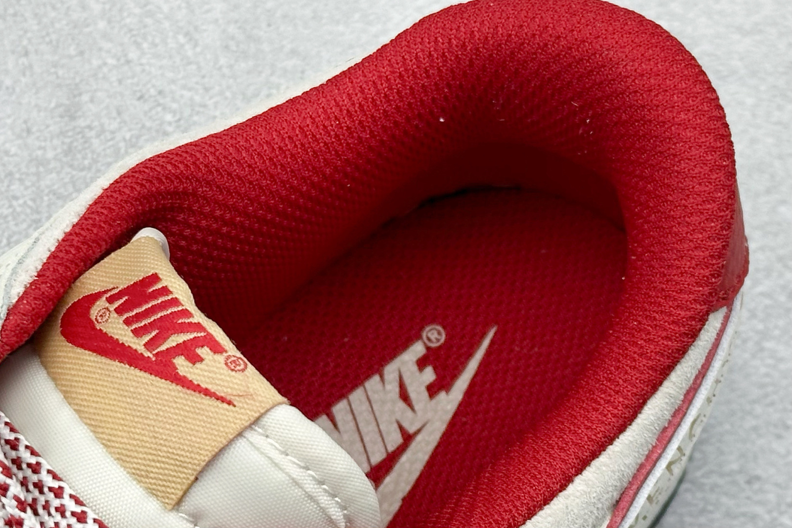 240 XC版Nike SB Dunk Low“纪梵希联名——字幕白勾” 周年高端定制 低帮休闲板鞋 DJ2024-119