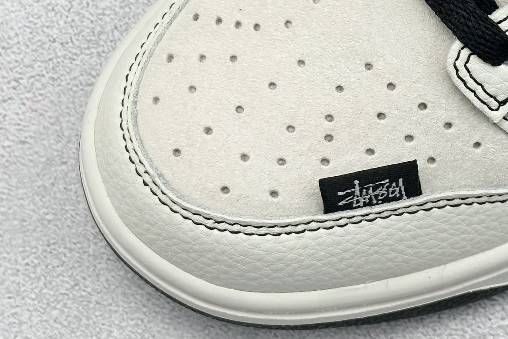 240 XC版Nike SB Dunk Low x Stussy 白黑红 DJ2024-115