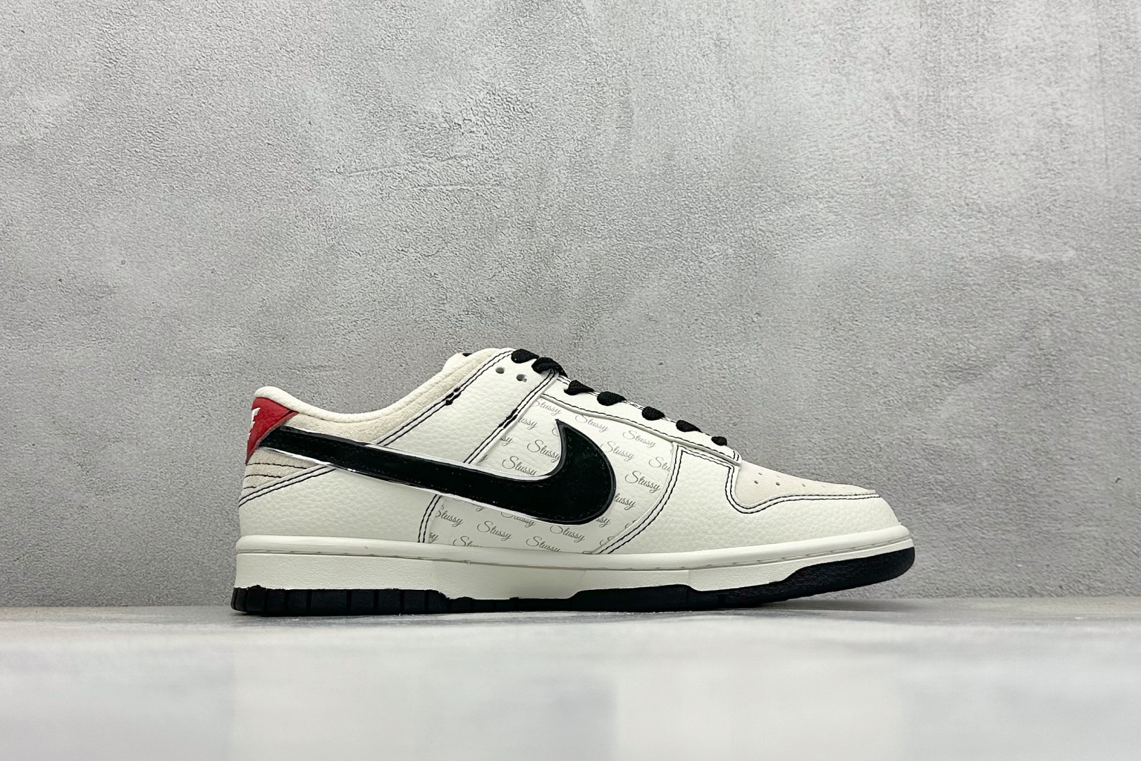 240 XC版Nike SB Dunk Low x Stussy 白黑红 DJ2024-115