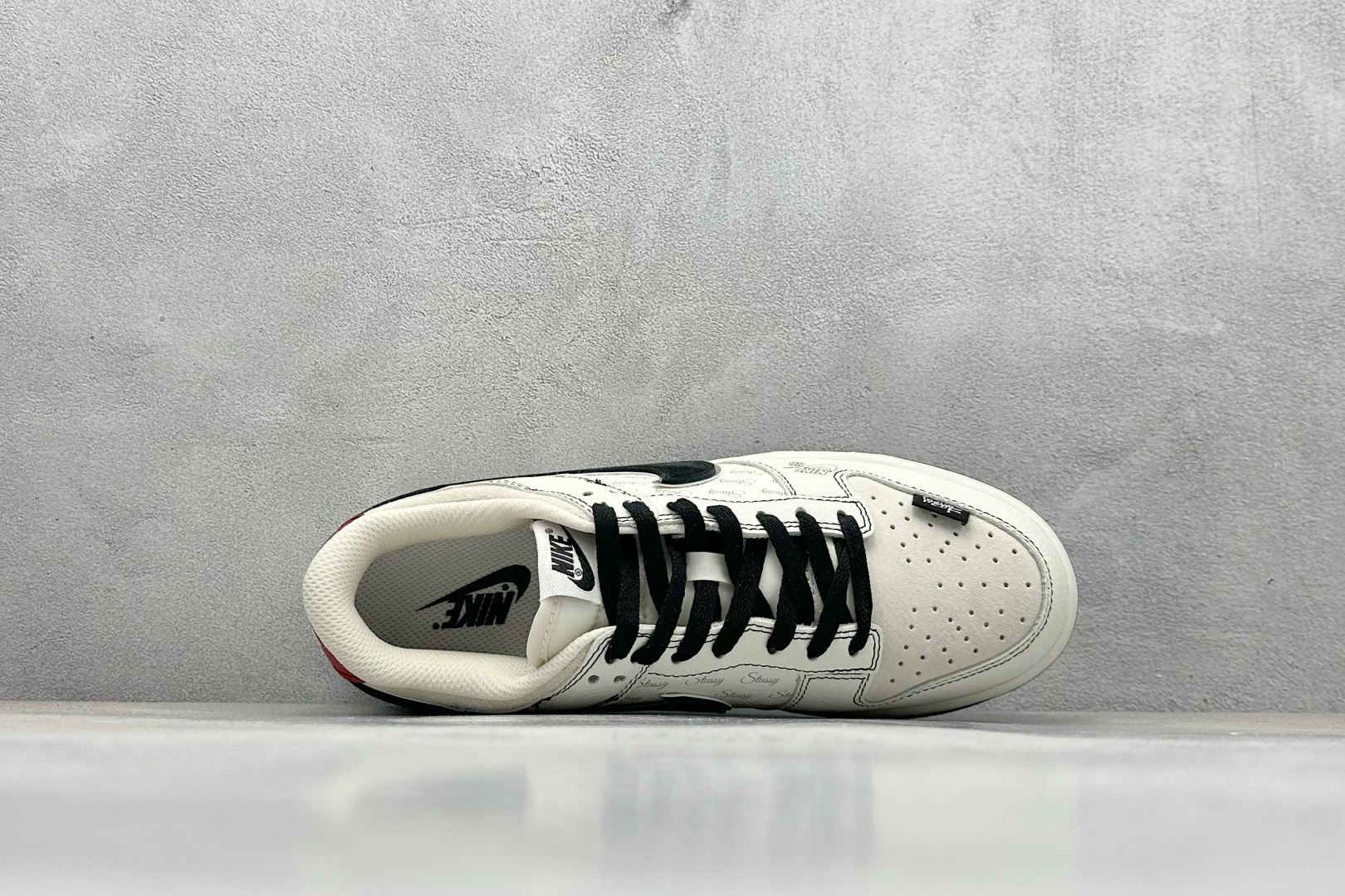 240 XC版Nike SB Dunk Low x Stussy 白黑红 DJ2024-115