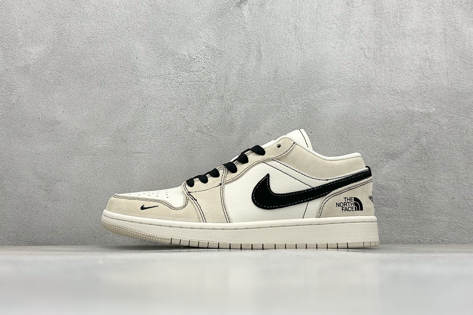 福利特价 
NK—Air Jordan 1 Low 联名 高端定制 低帮复古篮球鞋
#定制鞋盒 大厂纯原