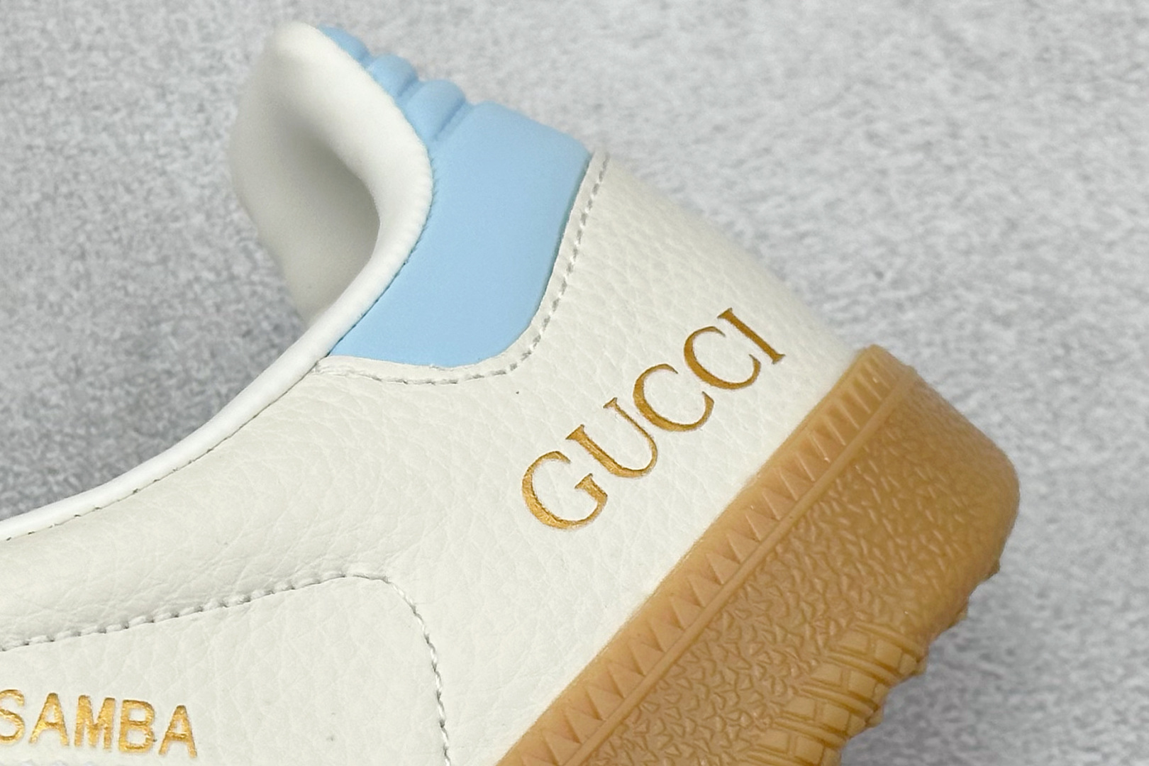 220 adidas originals Samba OG x GUCCI 白蓝 桑巴舞系列复古经典轻便板鞋 XR0010-Chinese  UA Cheap High Quatity Brand  Clothes Bags handbags Sneakers wholesale wholesaler seller from China Factory suppliers Fashion Clothing  Shoes best Quality Beautiful Price  220 adidas originals Samba OG x GUCCI 白蓝 桑巴舞系列复古经典轻便板鞋 XR0010